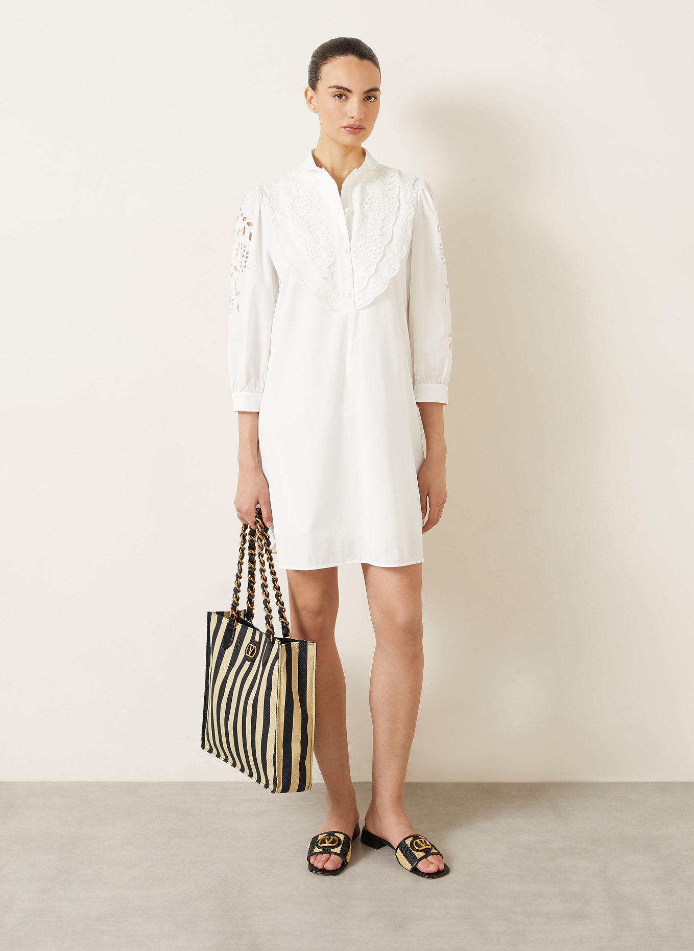 VALENTINO GARAVANI Shopper LASEINE: ZWART / GOUD / BEIGE