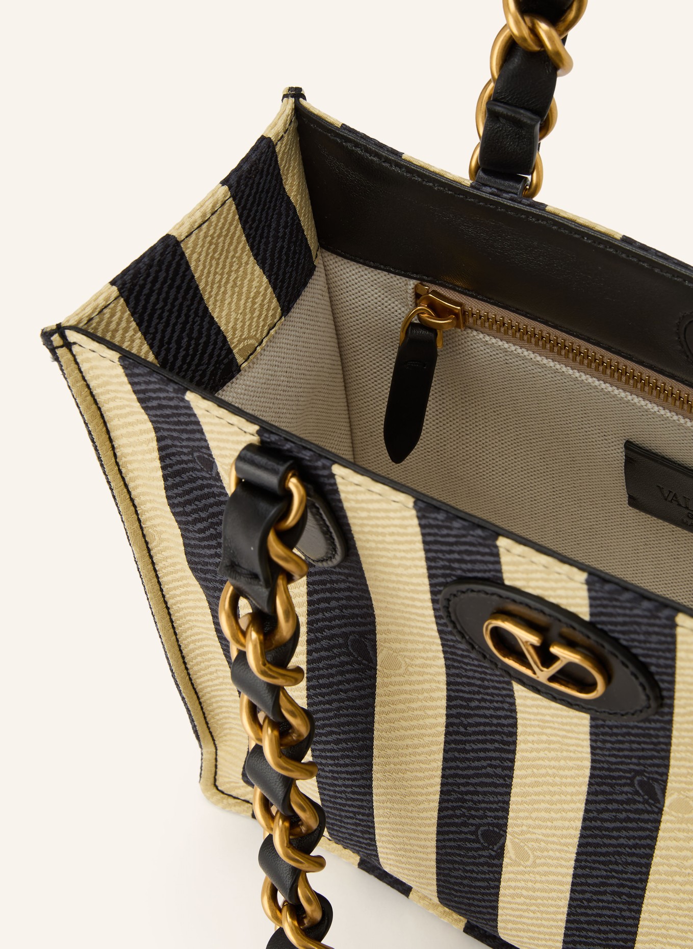 VALENTINO GARAVANI Shopper LASEINE SMALL: SCHWARZ / GOLD / HELLGELB