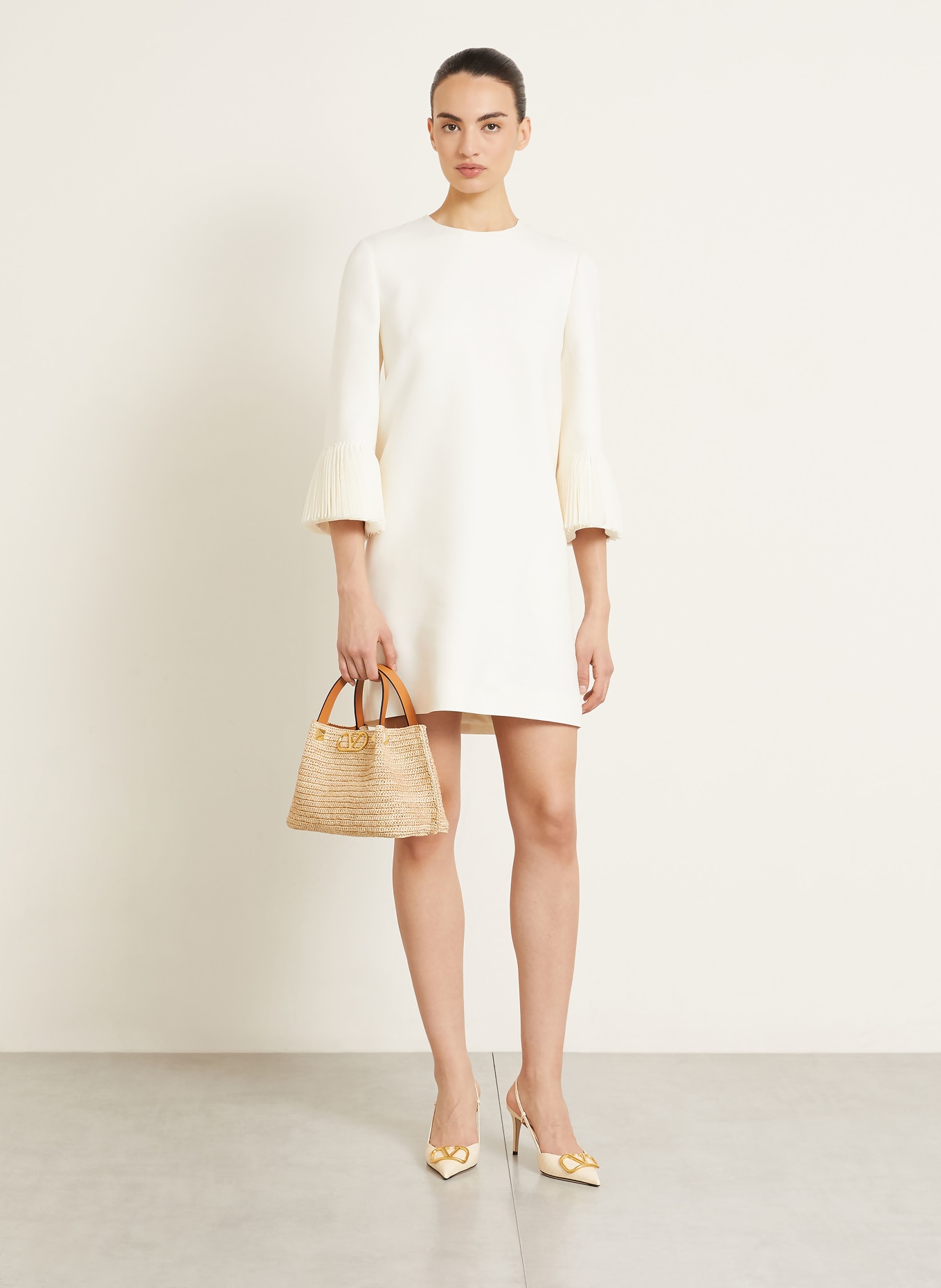 VALENTINO GARAVANI Sac à main VLOGO SIGNATURE SMALL avec rivets: MARRON CLAIR / OR / CHAMEAU