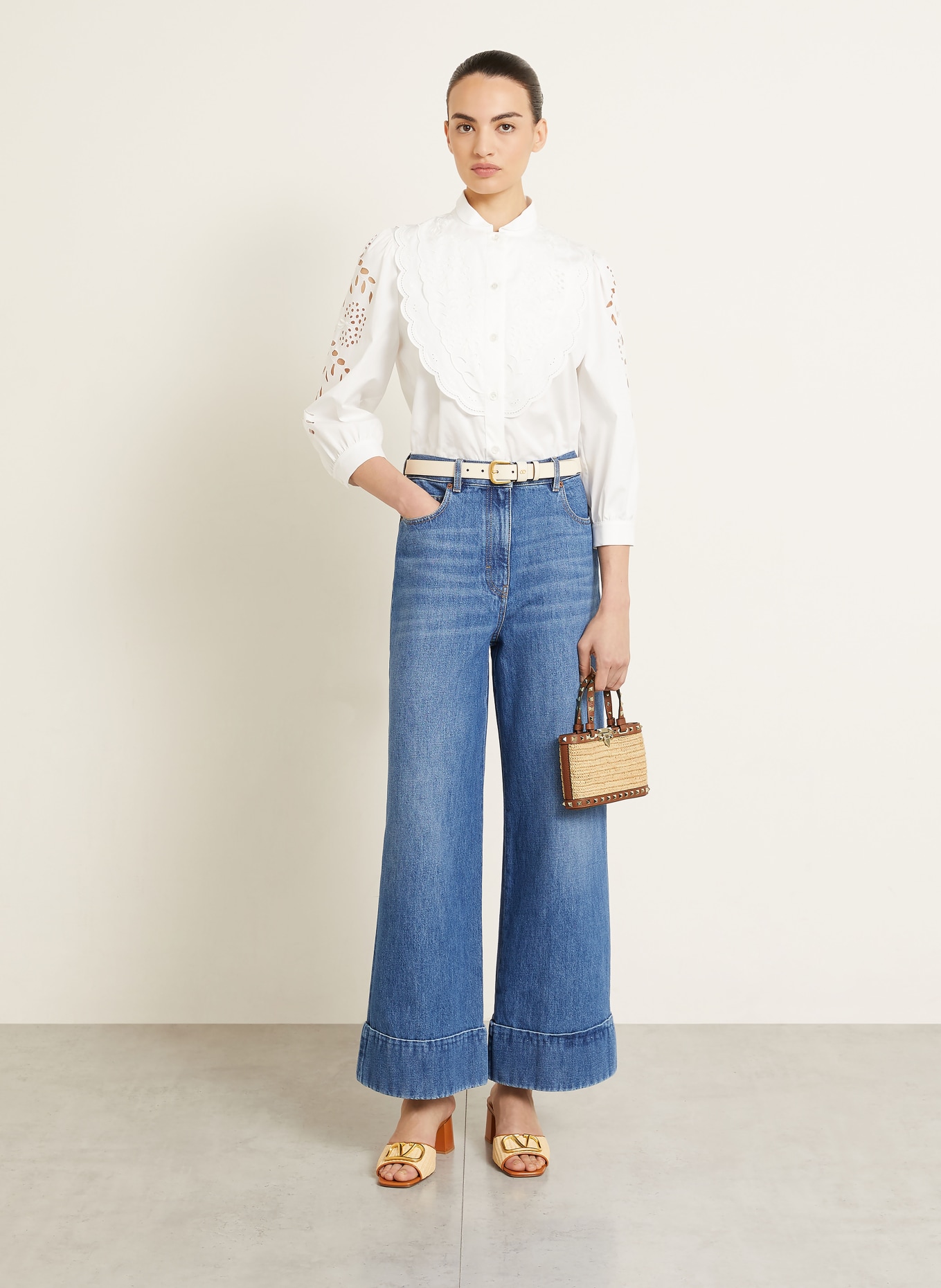 VALENTINO GARAVANI Handtasche ROCKSTUD MINI mit Nieten: BEIGE / GOLD / BRAUN