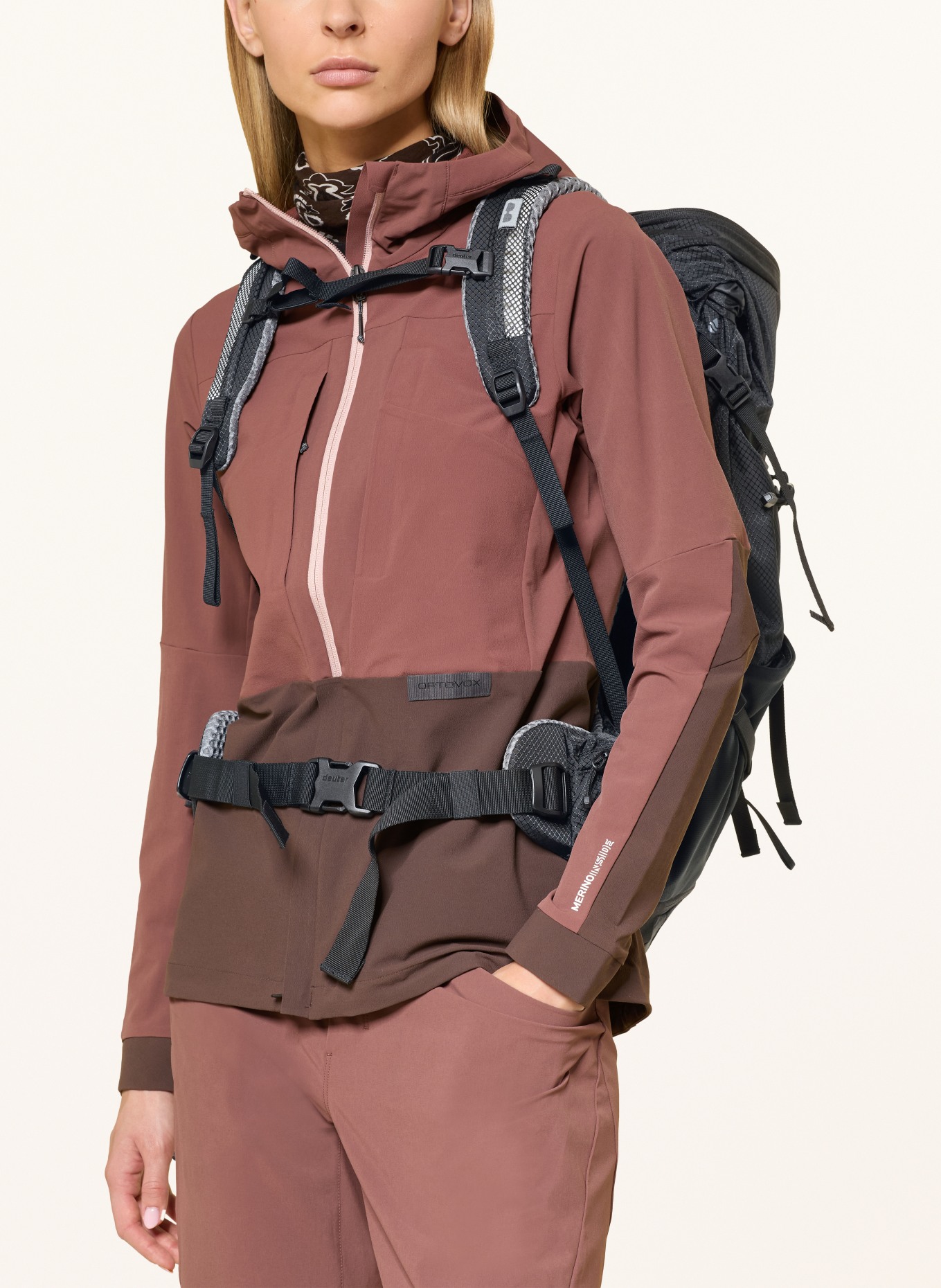 deuter Batoh FUTURA 30SL: ČERNÁ