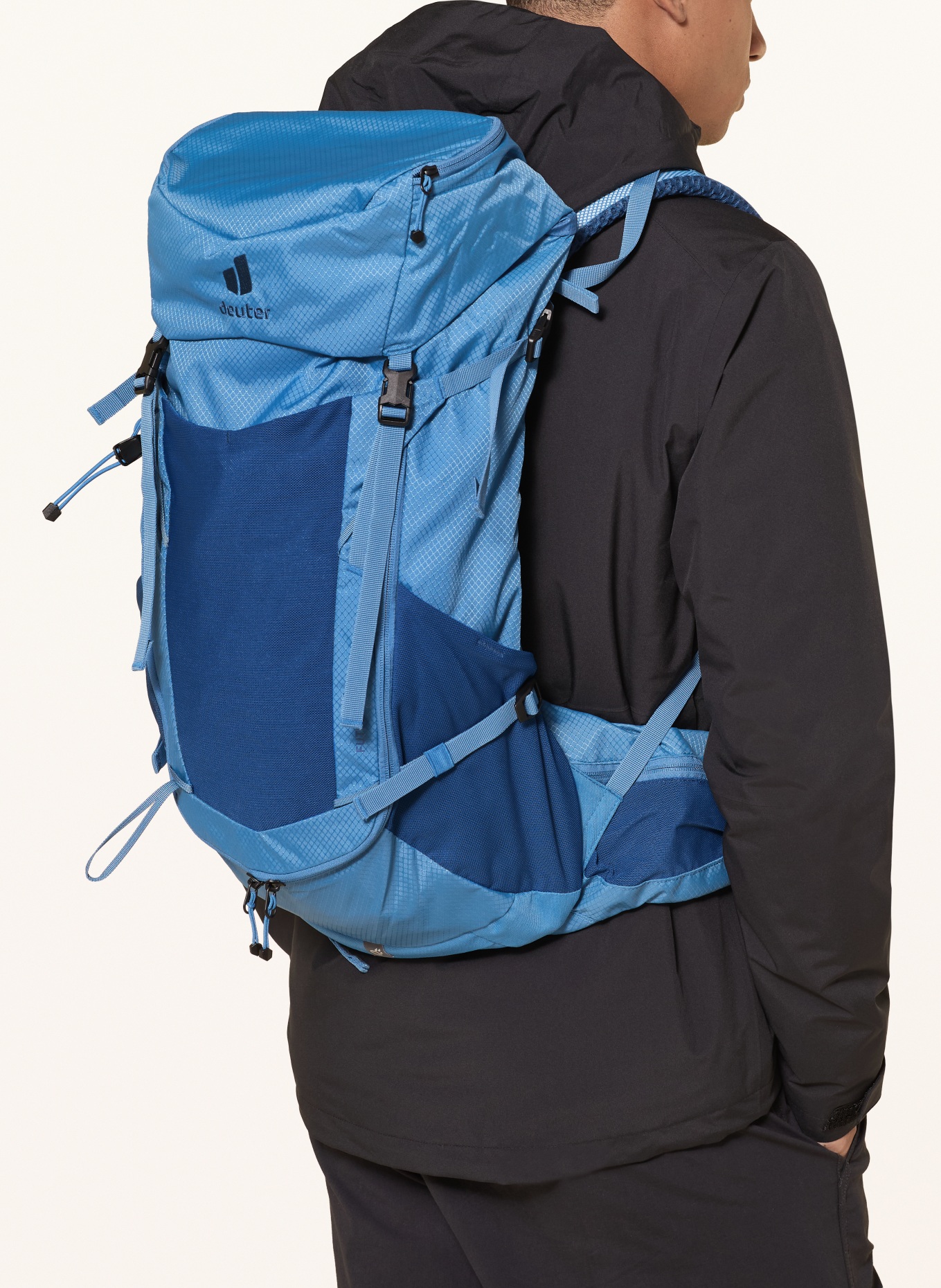 deuter Sac à dos FUTURA 26: BLEU / BLEU FONCÉ