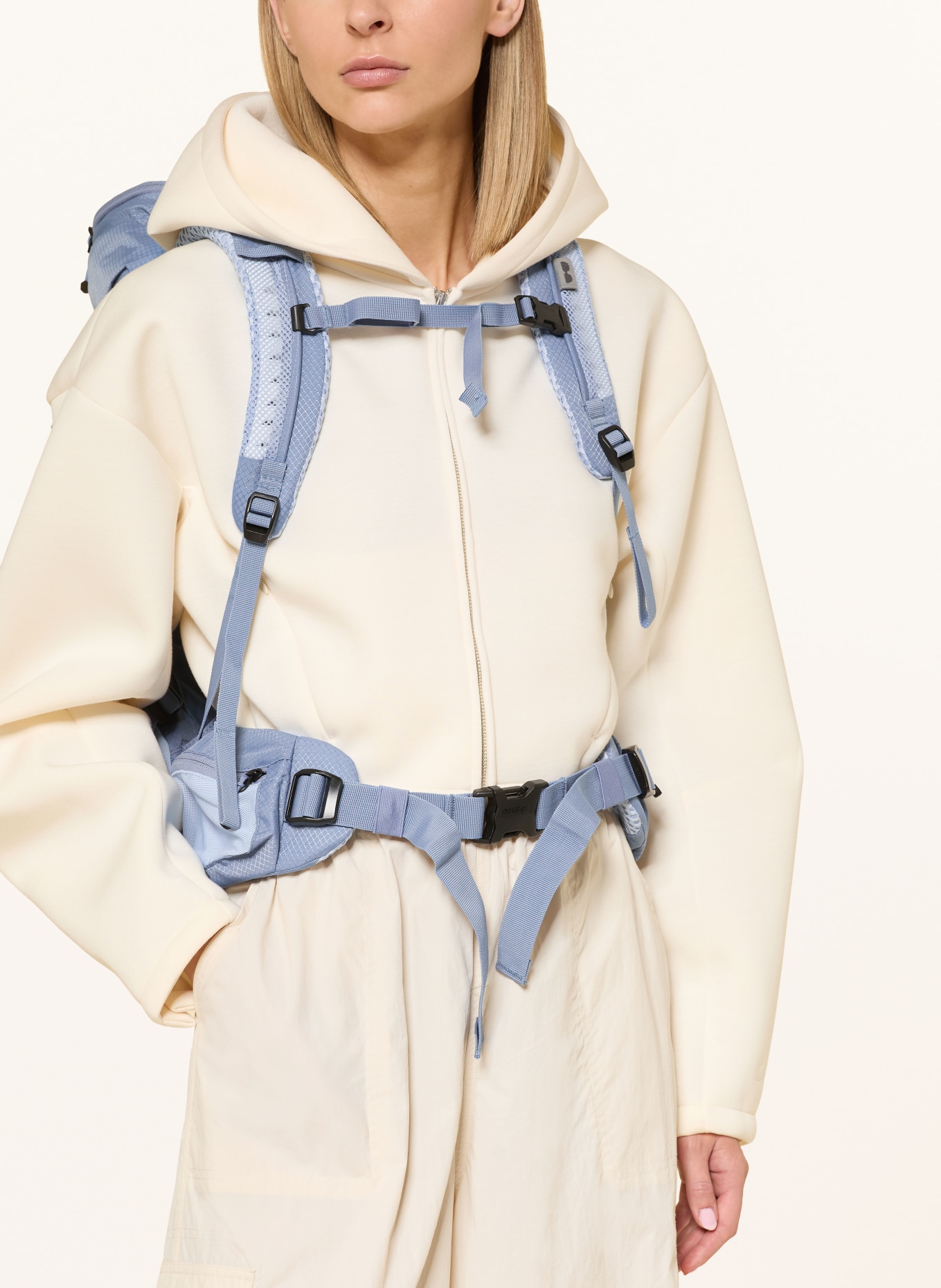 deuter Batoh FUTURA 24 SL: MODRÁ / TMAVĚ MODRÁ