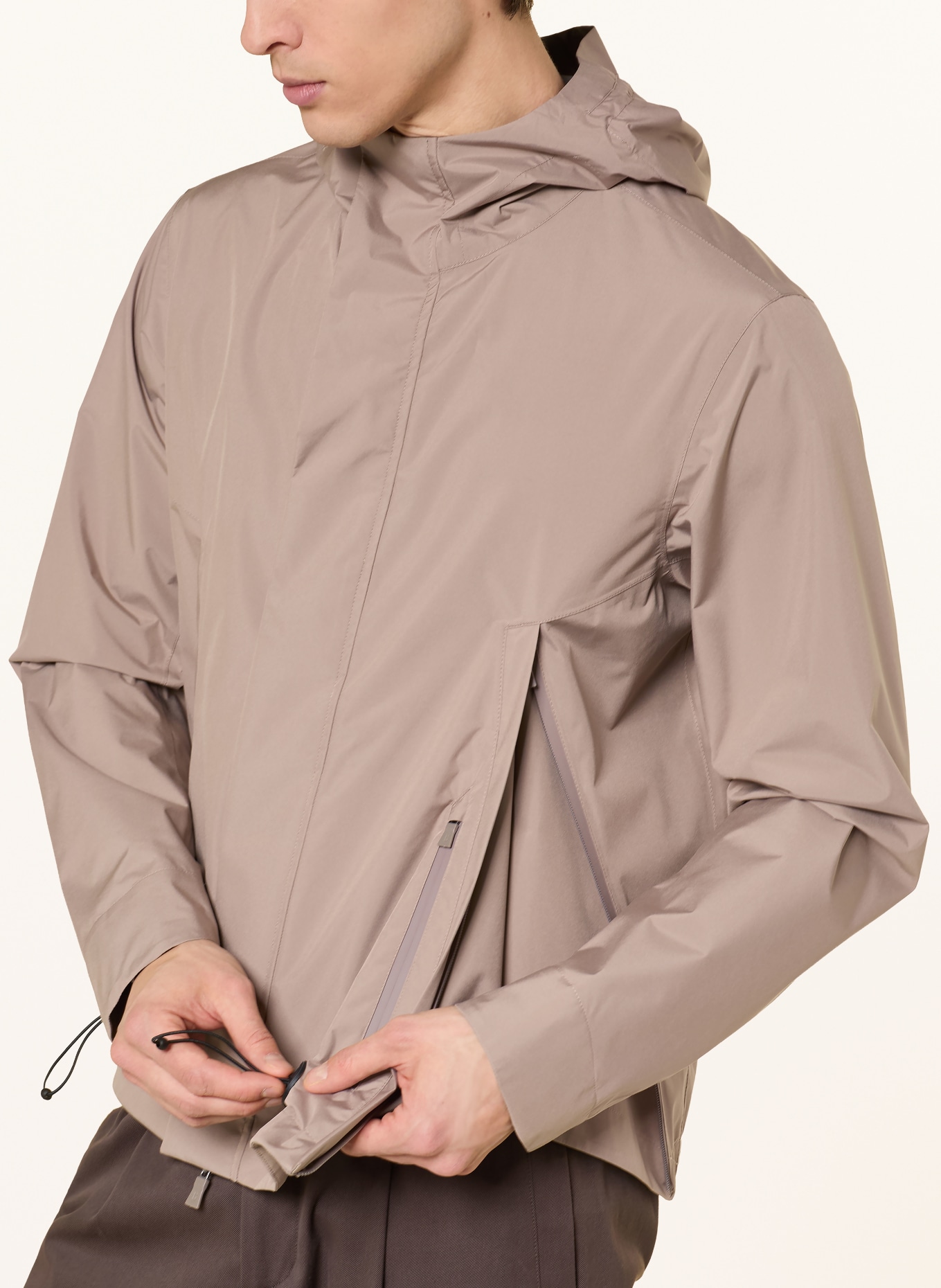 HERNO veste technique: TAUPE