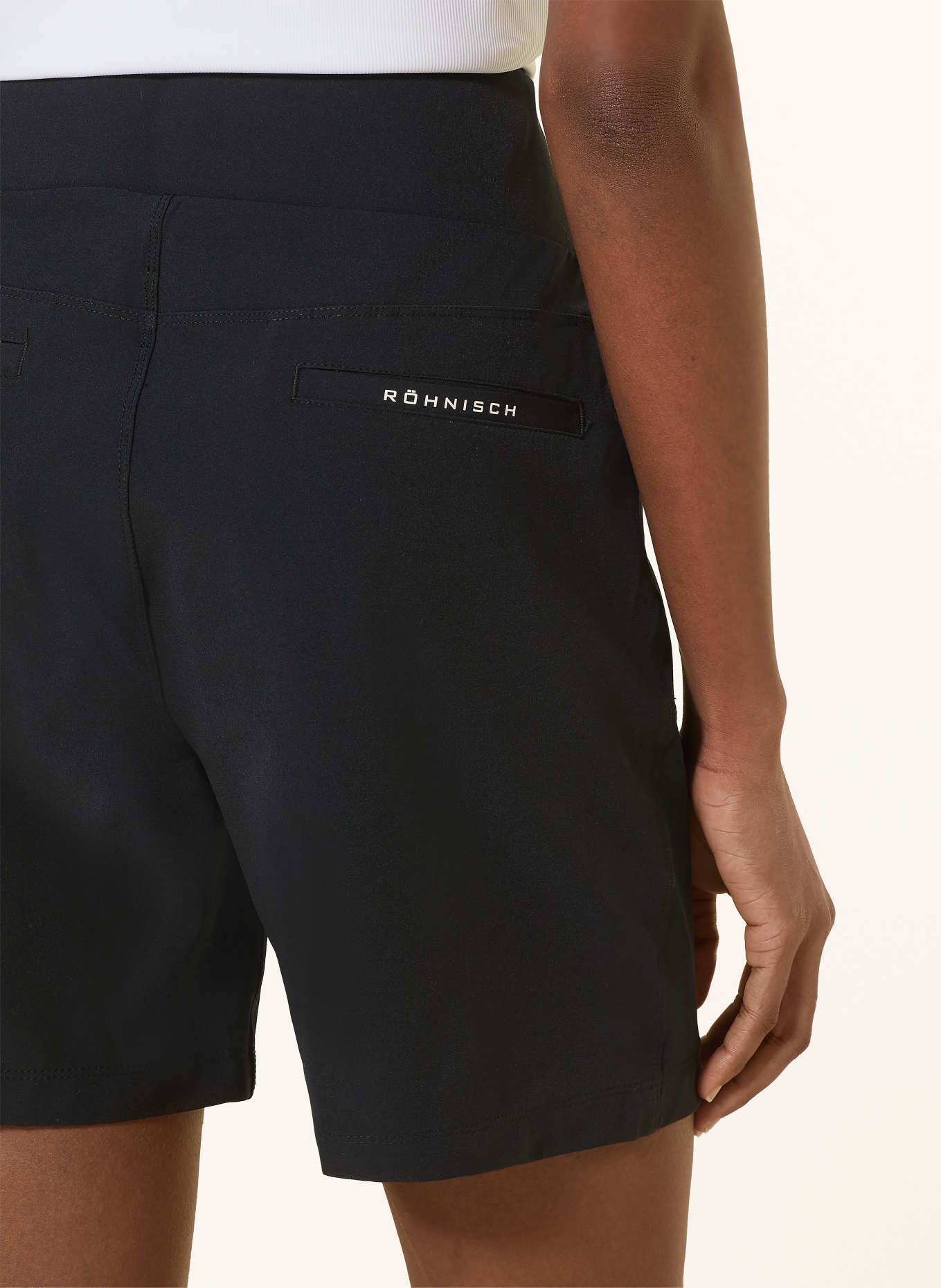 RÖHNISCH Golf shorts: BLACK