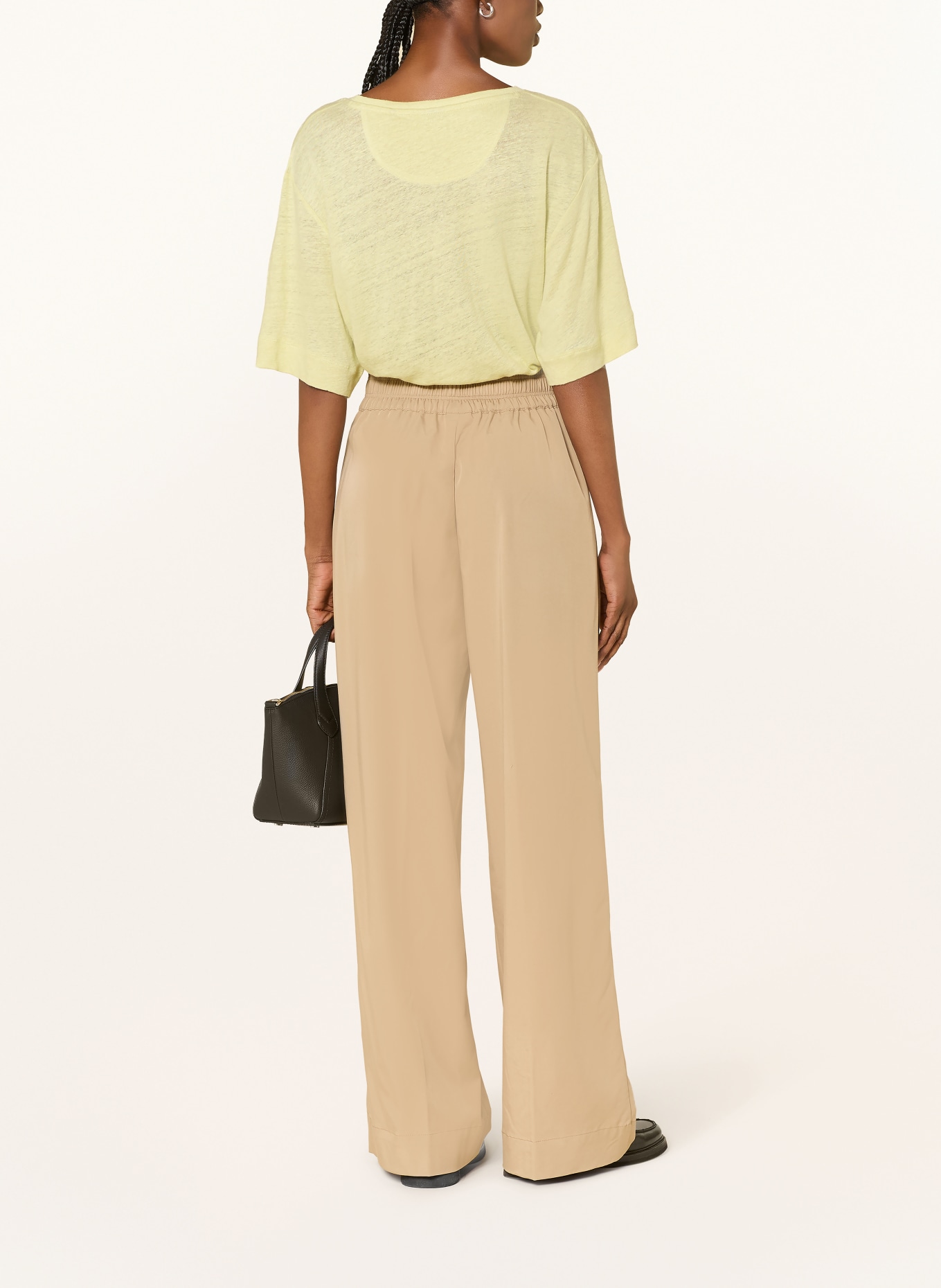 BOSS T-shirt EMMA van linnen: LICHTGEEL