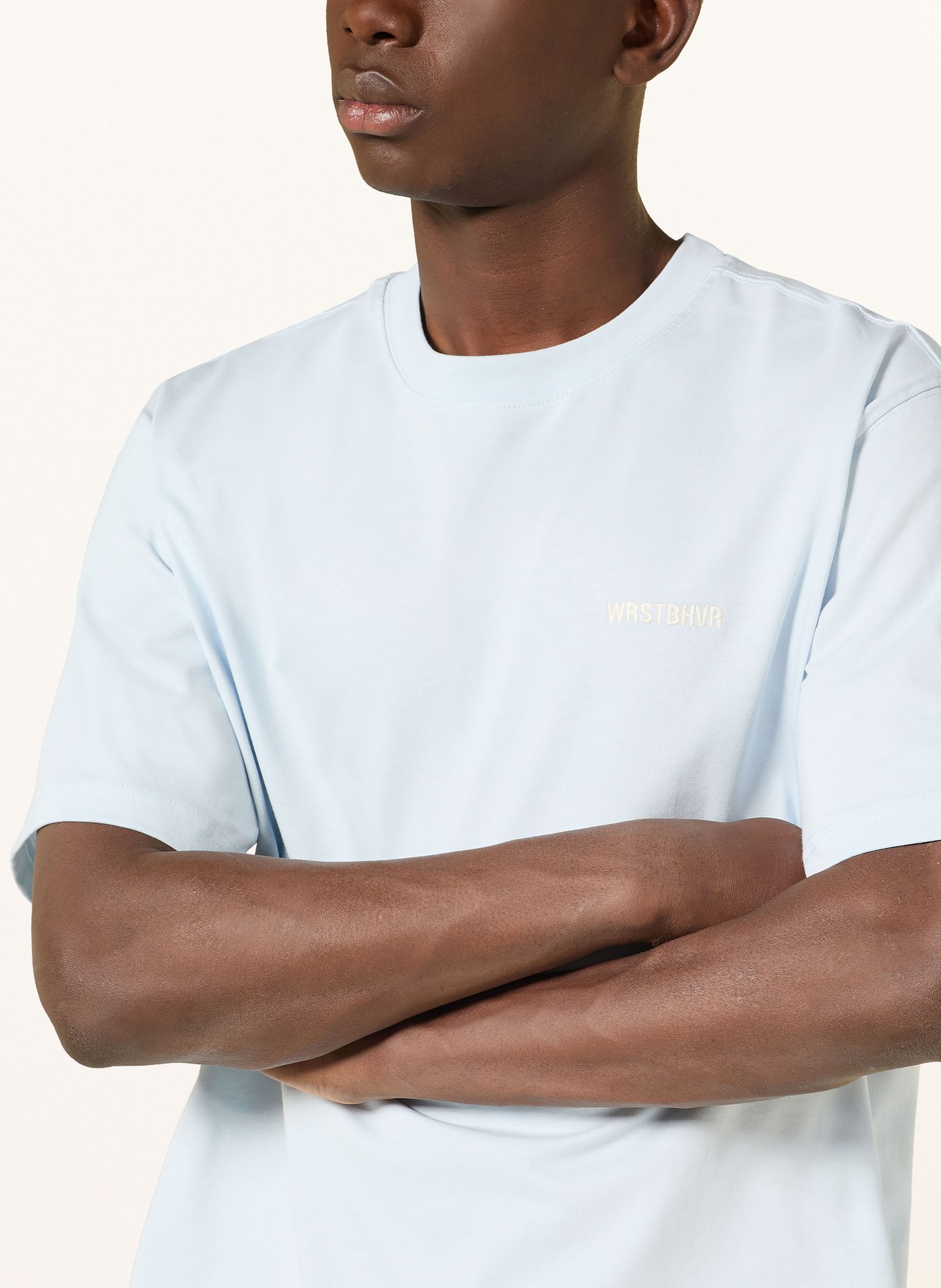 WRSTBHVR T-Shirt CASSIAN: HELLBLAU