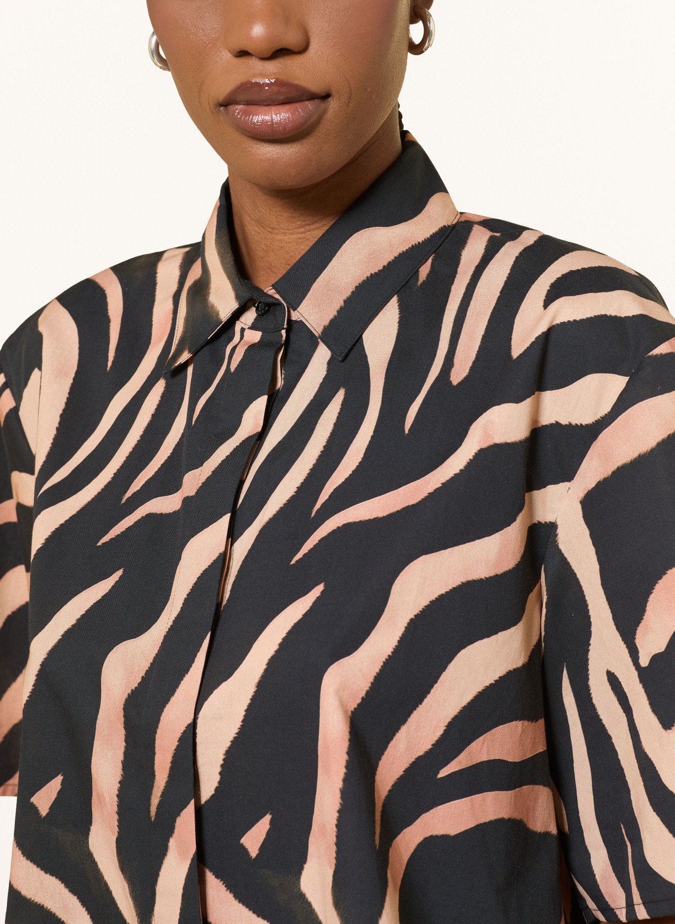 HUGO Hemdbluse CAMULE: SCHWARZ / HELLBRAUN / BEIGE