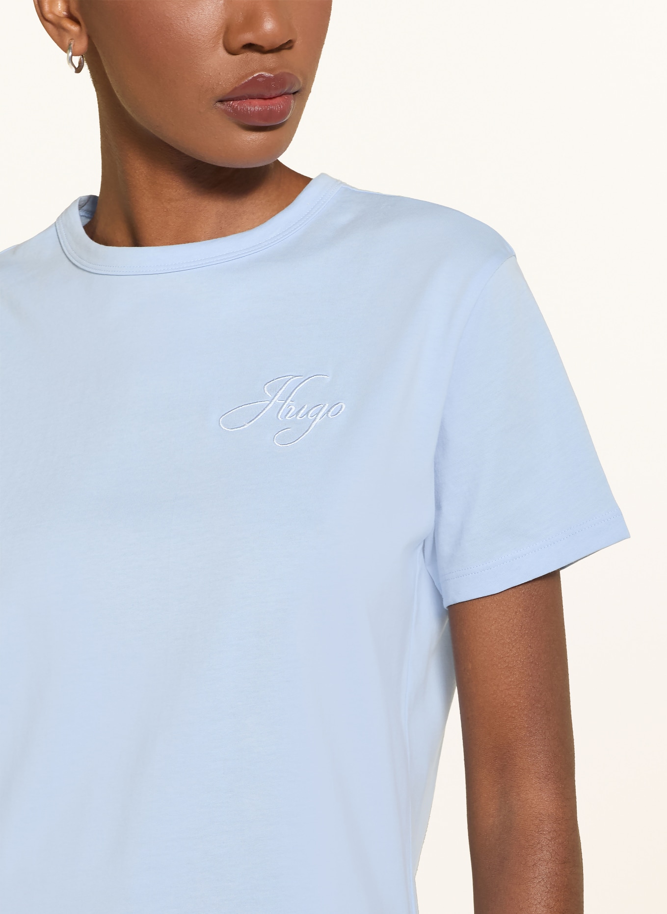 HUGO T-Shirt DAMACIA: HELLBLAU