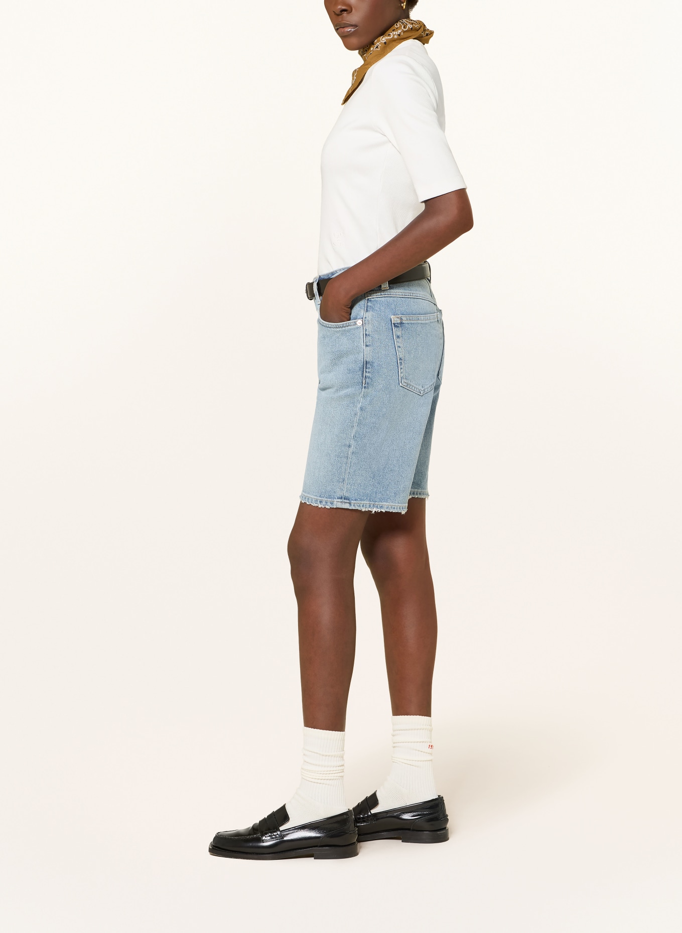 CLOSED Jeansshorts JINNIE: MBL MID BLUE