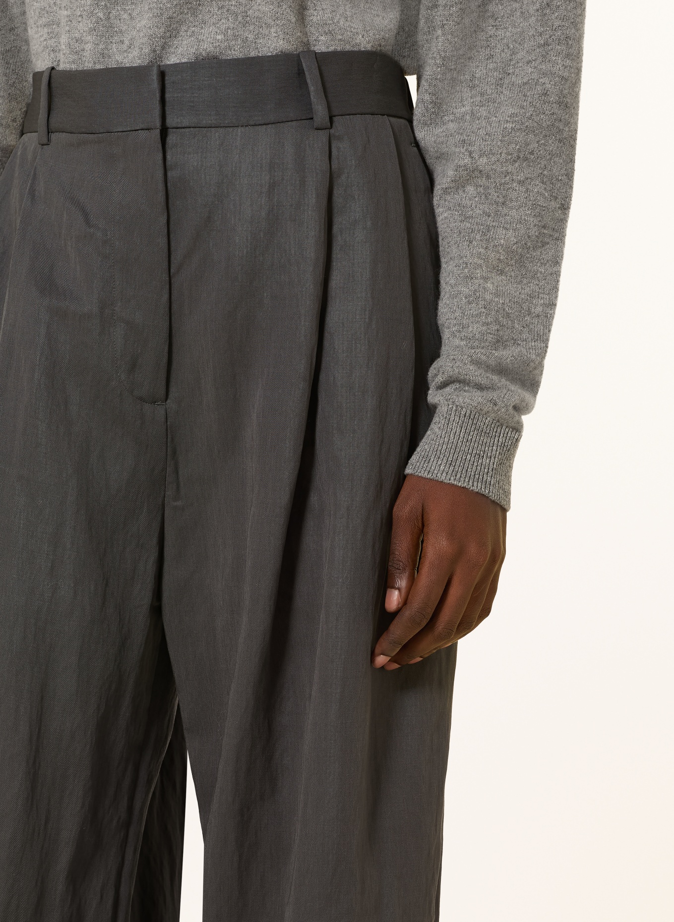 COS Marlenehose: DUNKELGRAU