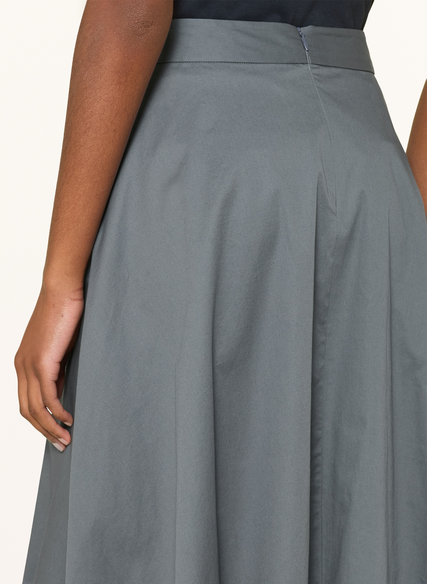 LUISA CERANO Sukně: TMAVĚ ŠEDÁ