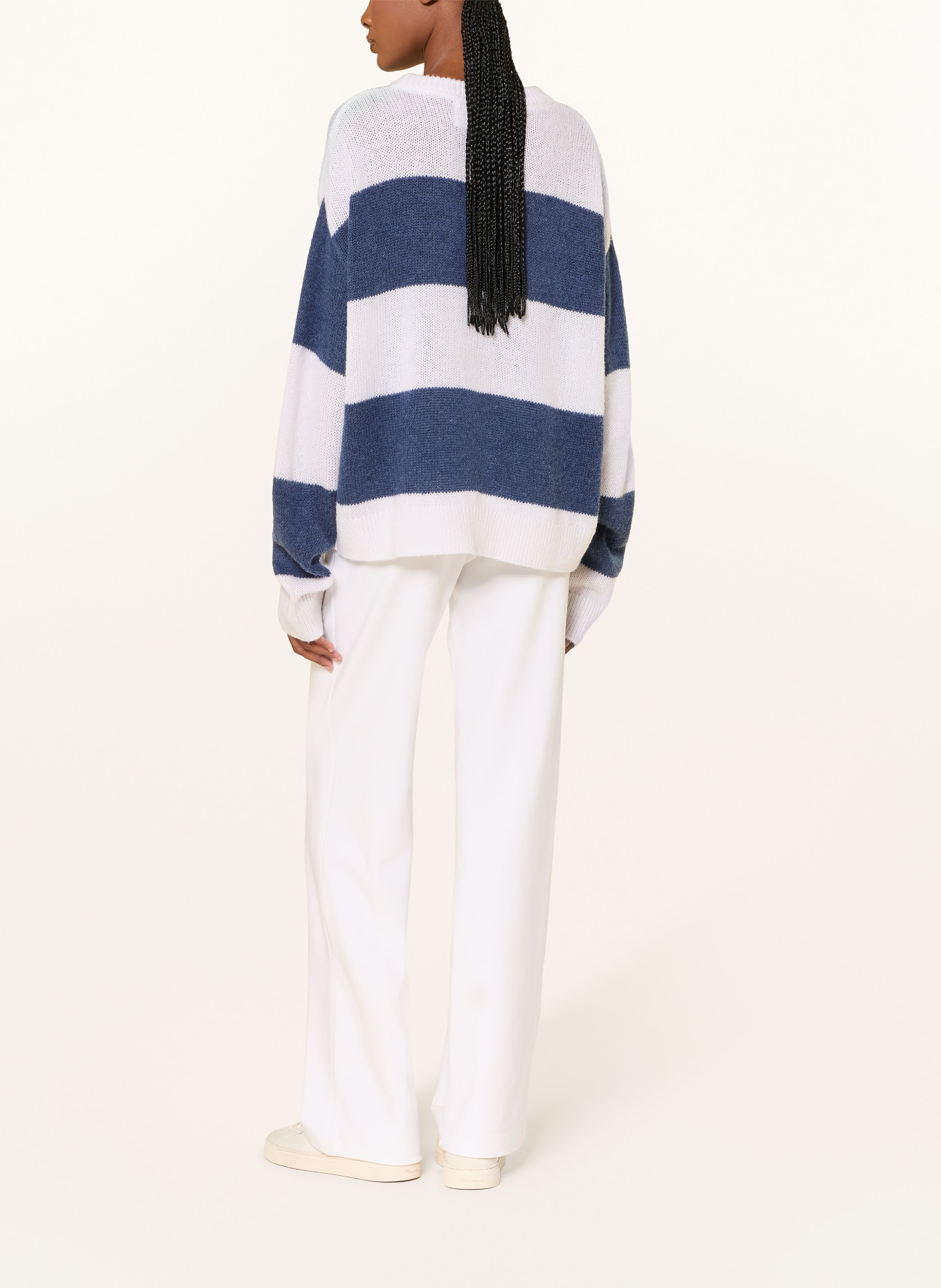 Juvia Pullover: DUNKELBLAU / WEISS