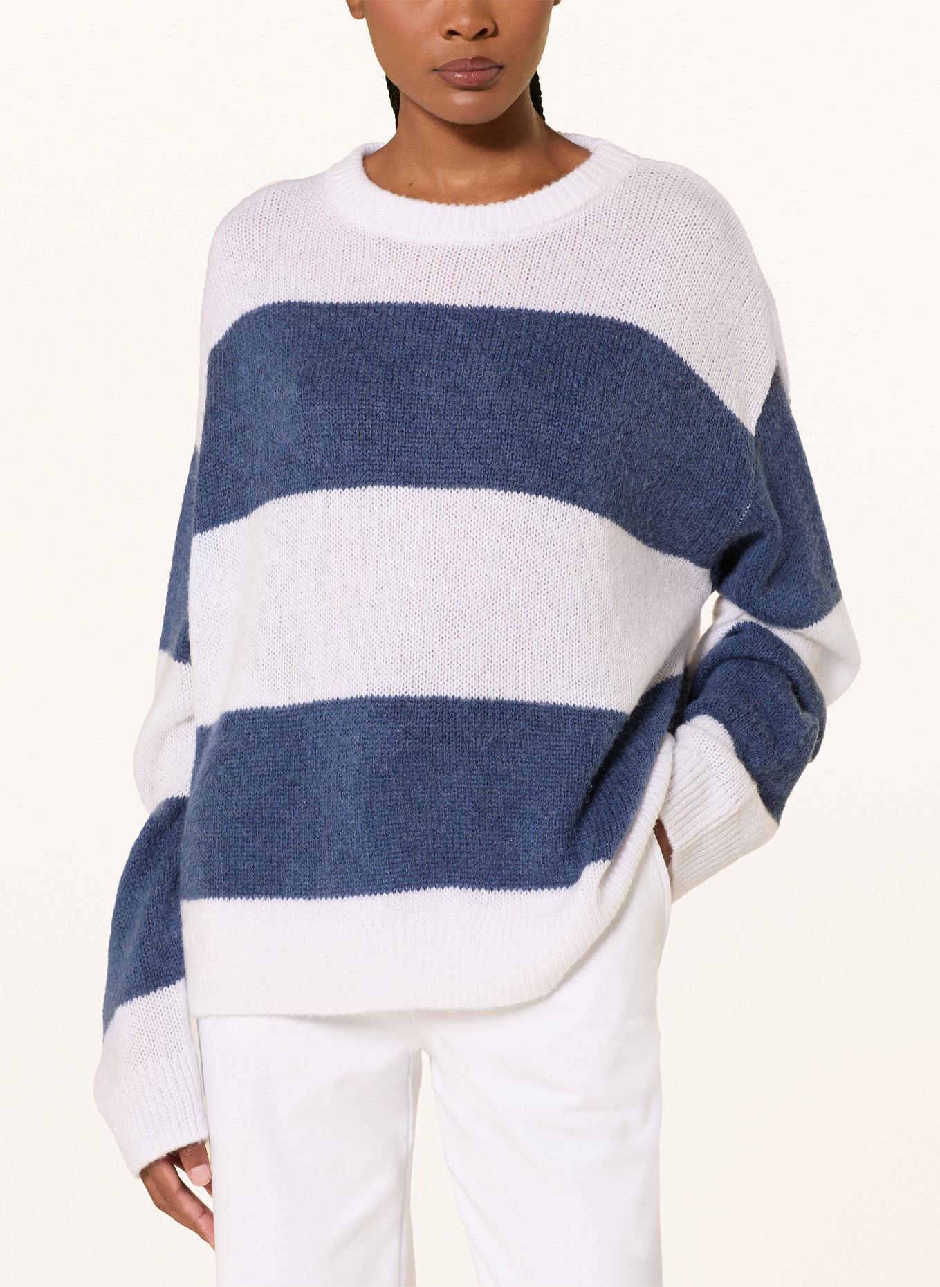 Juvia Pullover: DUNKELBLAU / WEISS
