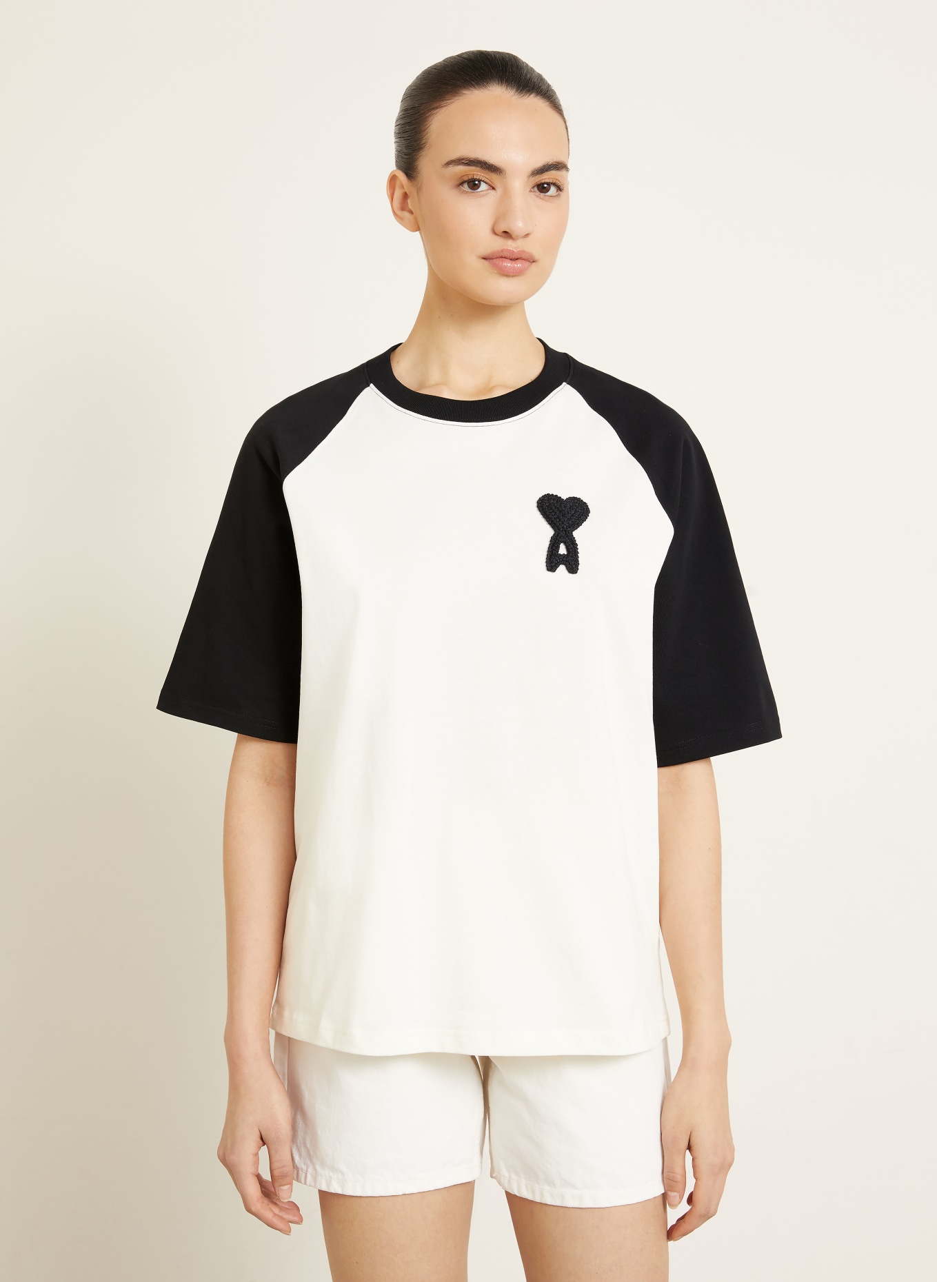 AMI PARIS T-shirt: WIT / ZWART
