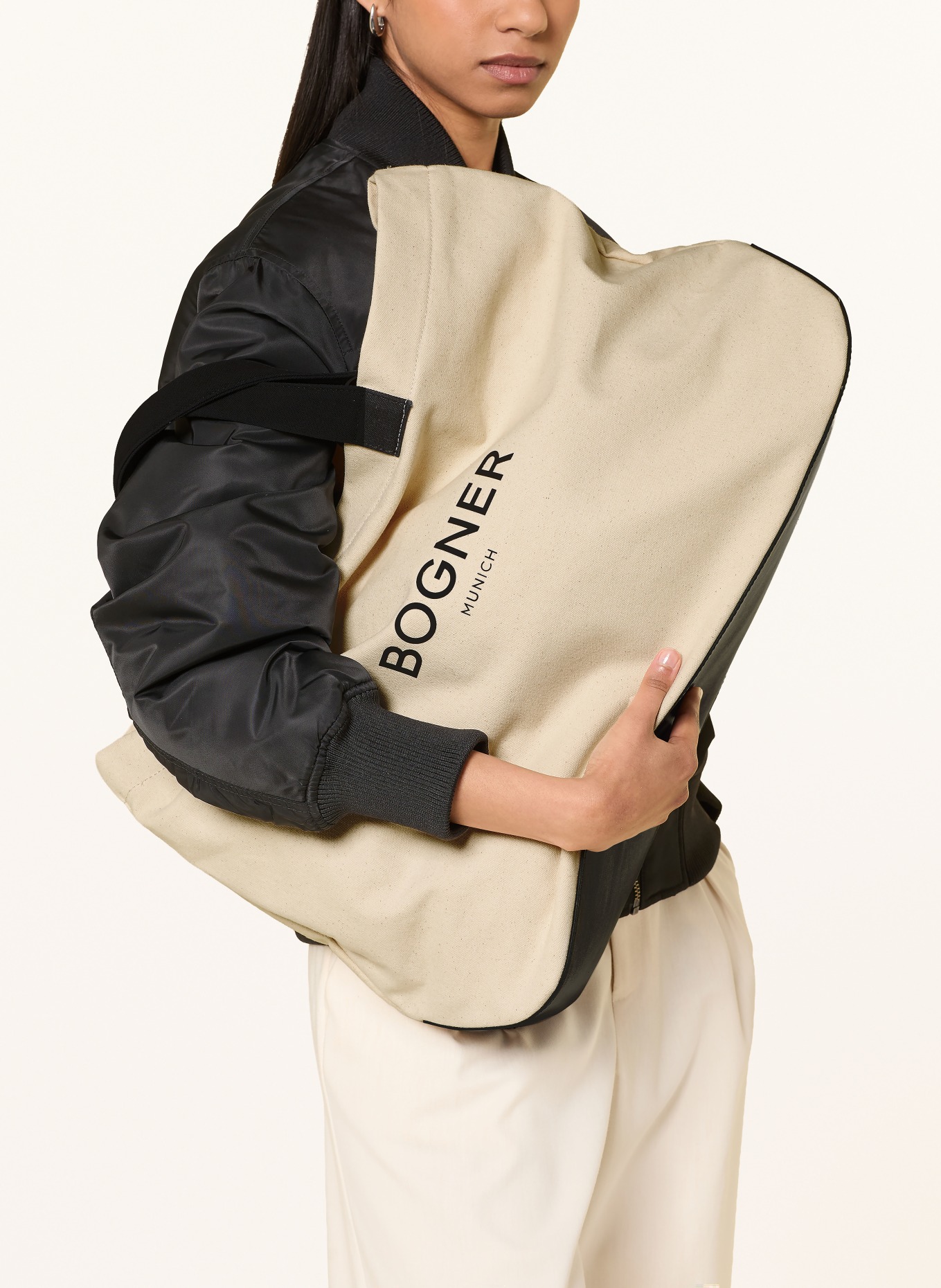 BOGNER Shopper CURIO AMBRE: CRÈME / ZWART