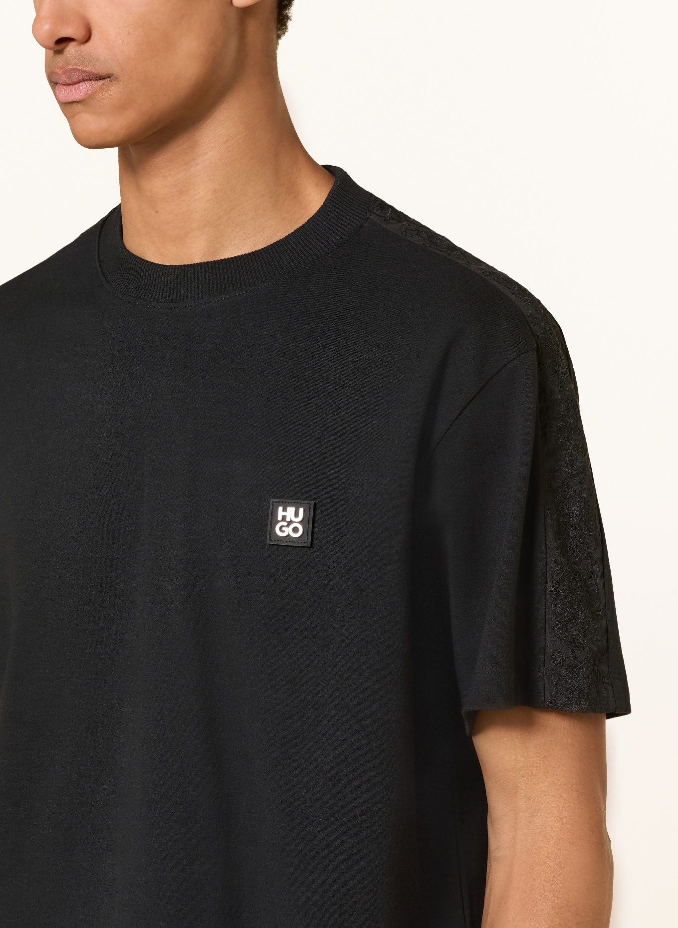 HUGO Tričko DROSTEE: ČERNÁ