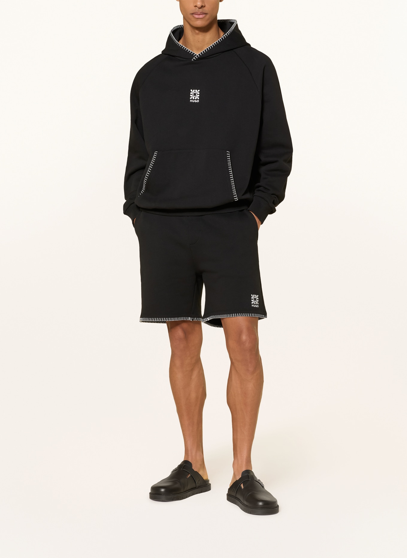 HUGO Sweatshorts DARONSO: SCHWARZ