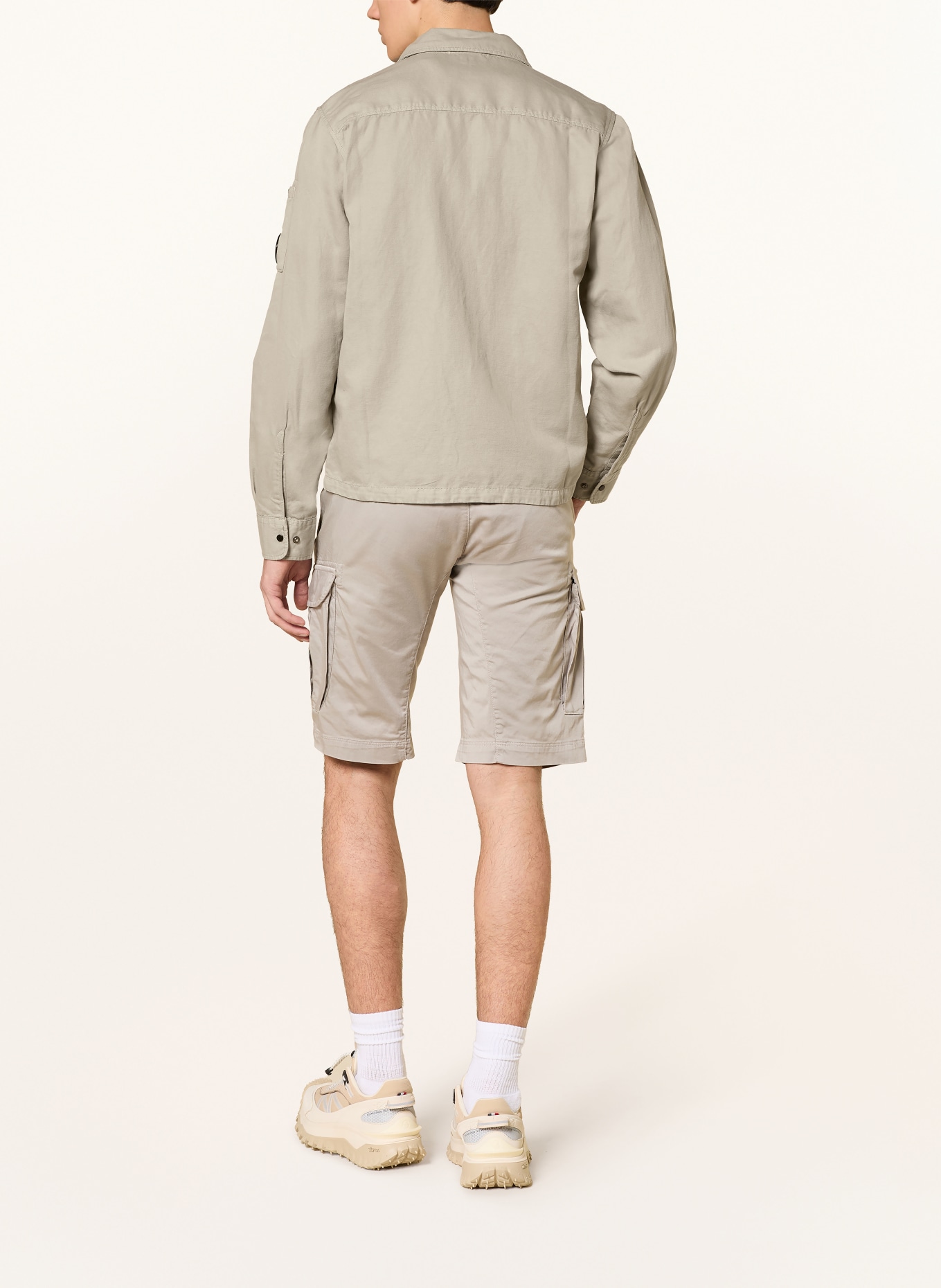 C.P. COMPANY Overshirt: HELLGRAU