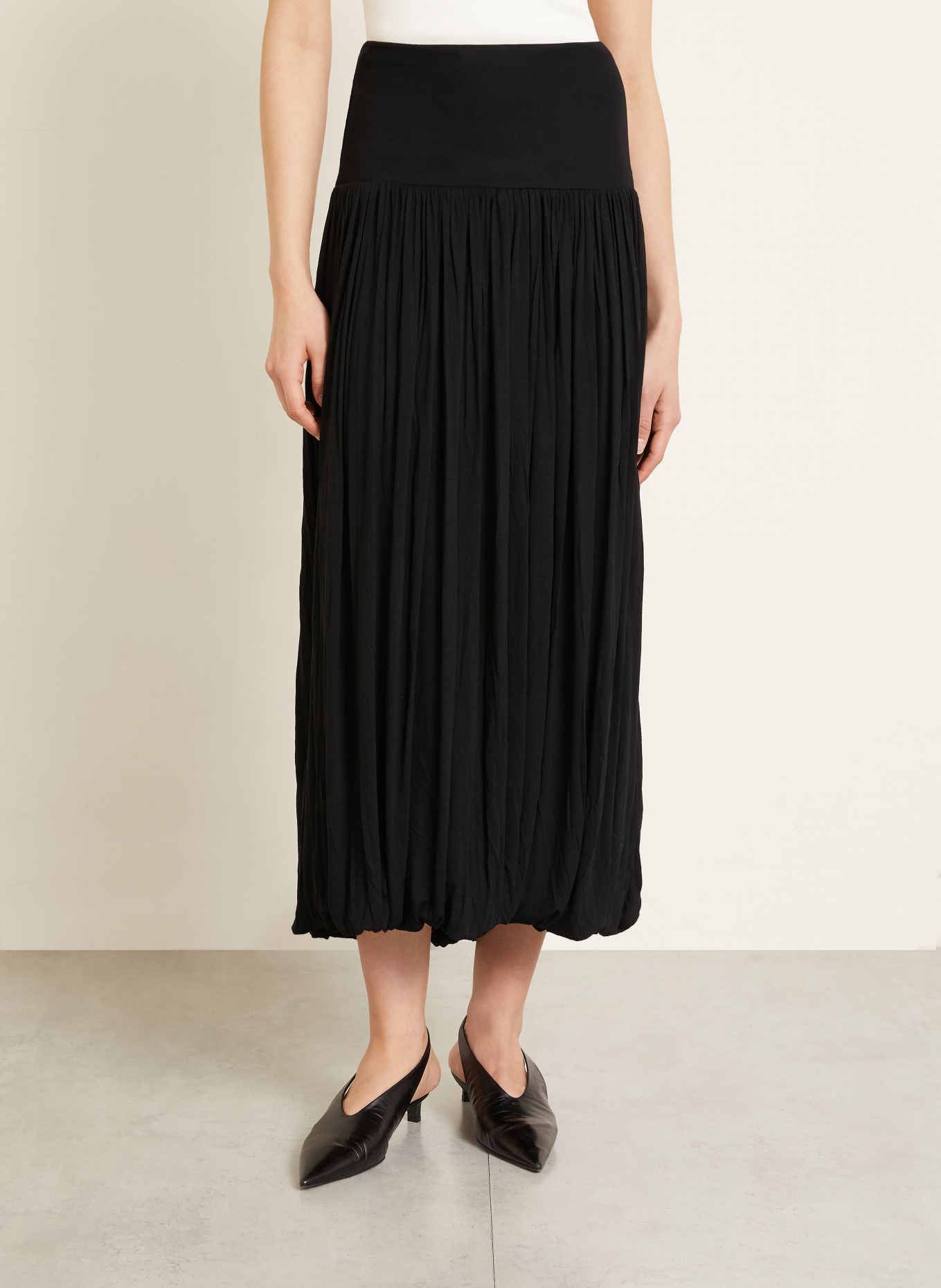 TOTEME Pleated jersey skirt: BLACK