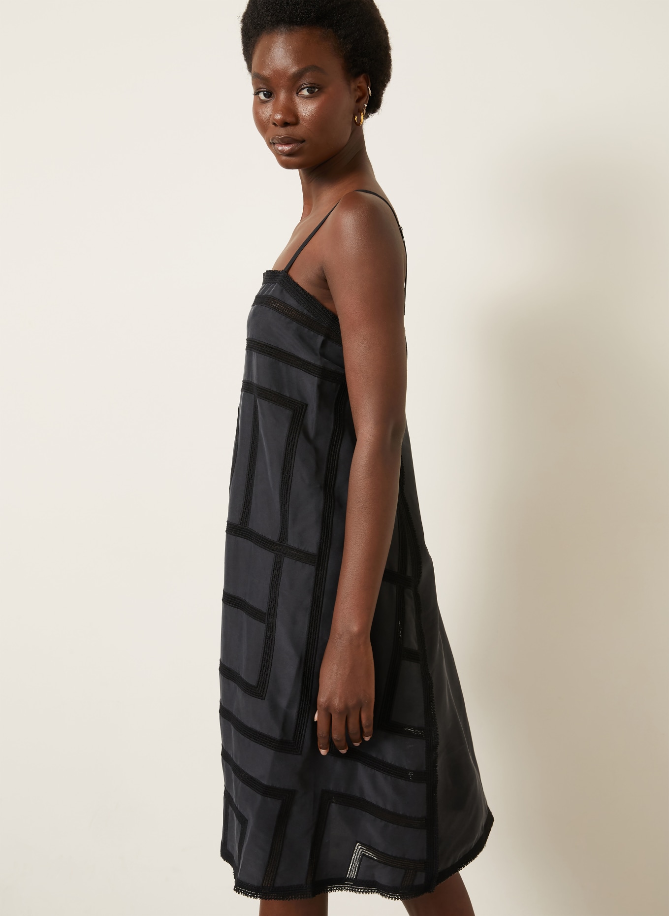 TOTEME Silk dress with lace: BLACK