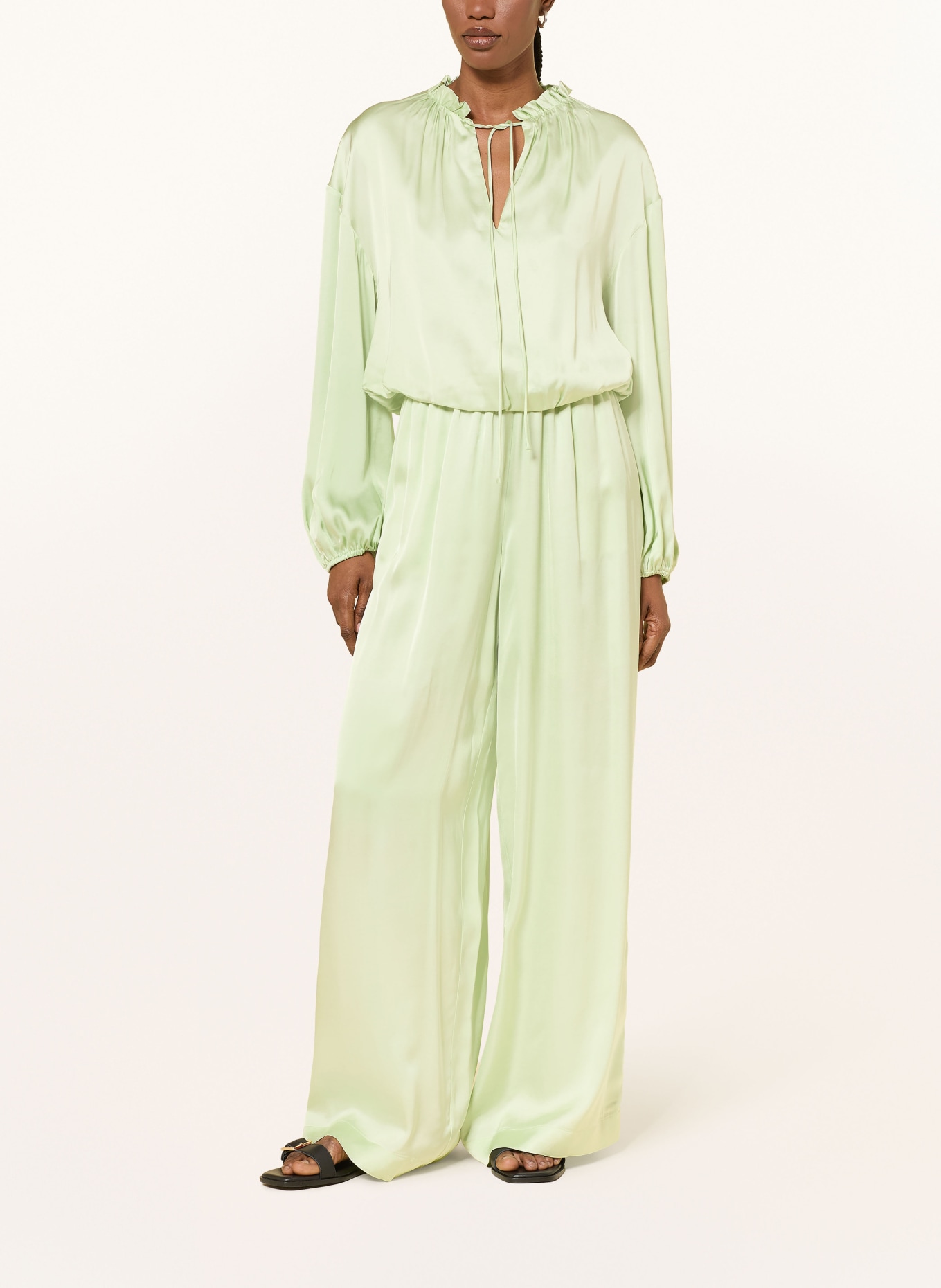 BOSS Blusenshirt BRISE aus Satin und mit Rüschen: HELLGRÜN