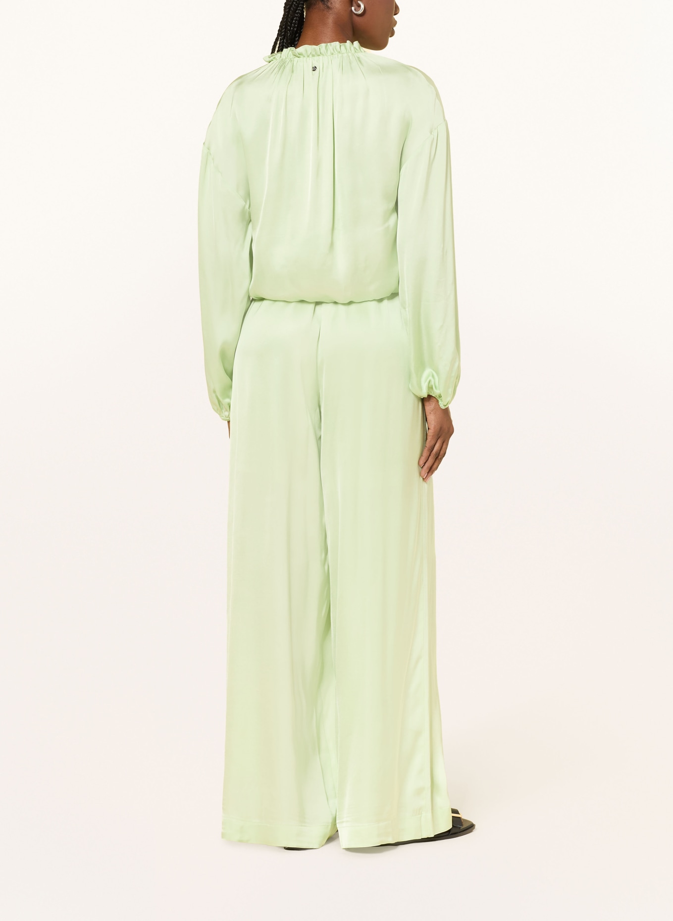 BOSS Blusenshirt BRISE aus Satin und mit Rüschen: HELLGRÜN