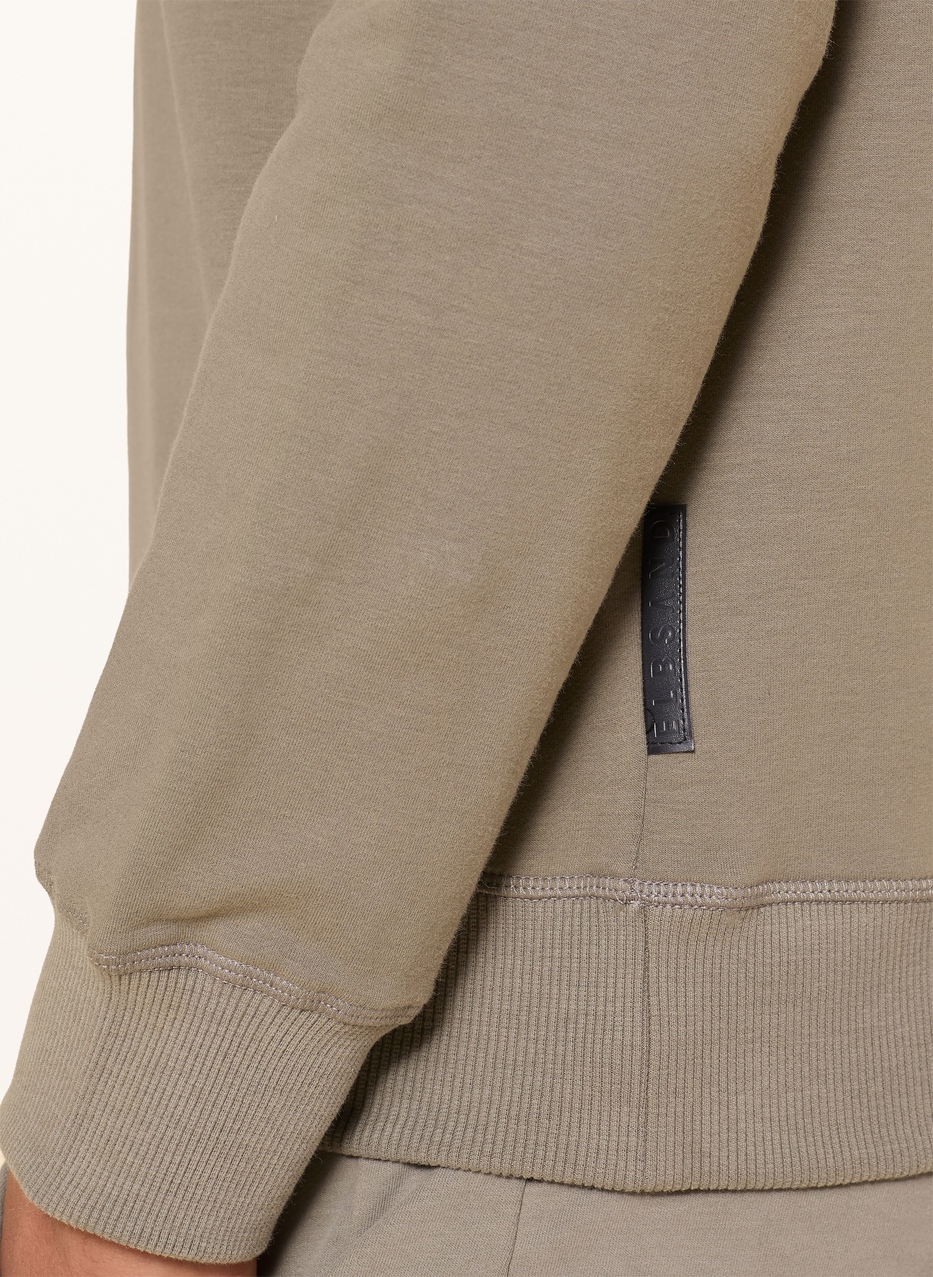 ELBSAND Sweat-shirt JARIS coupe classique: OLIVE