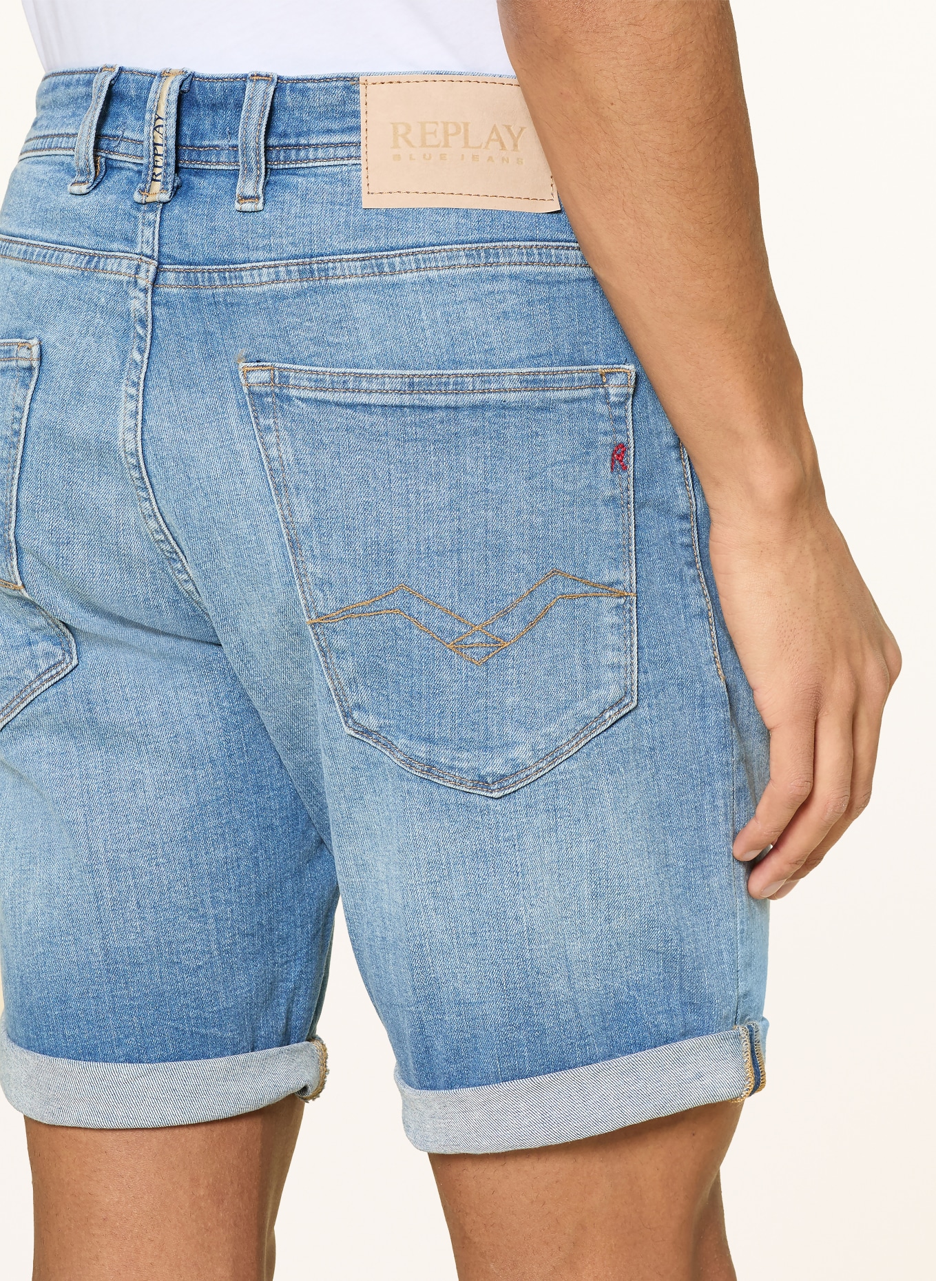 REPLAY Jeansshorts: 009 MEDIUM BLUE