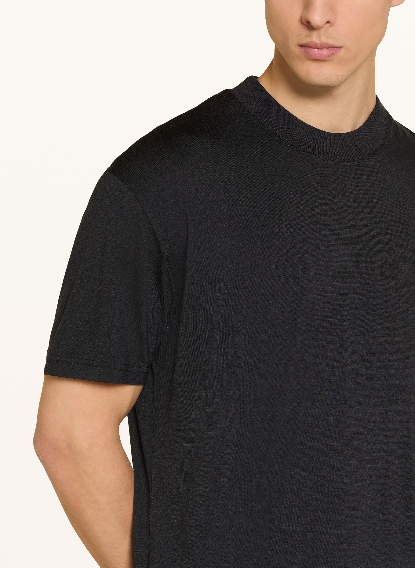 super.natural Koszulka funkcyjna CASUAL z wełny merino: CZARNY