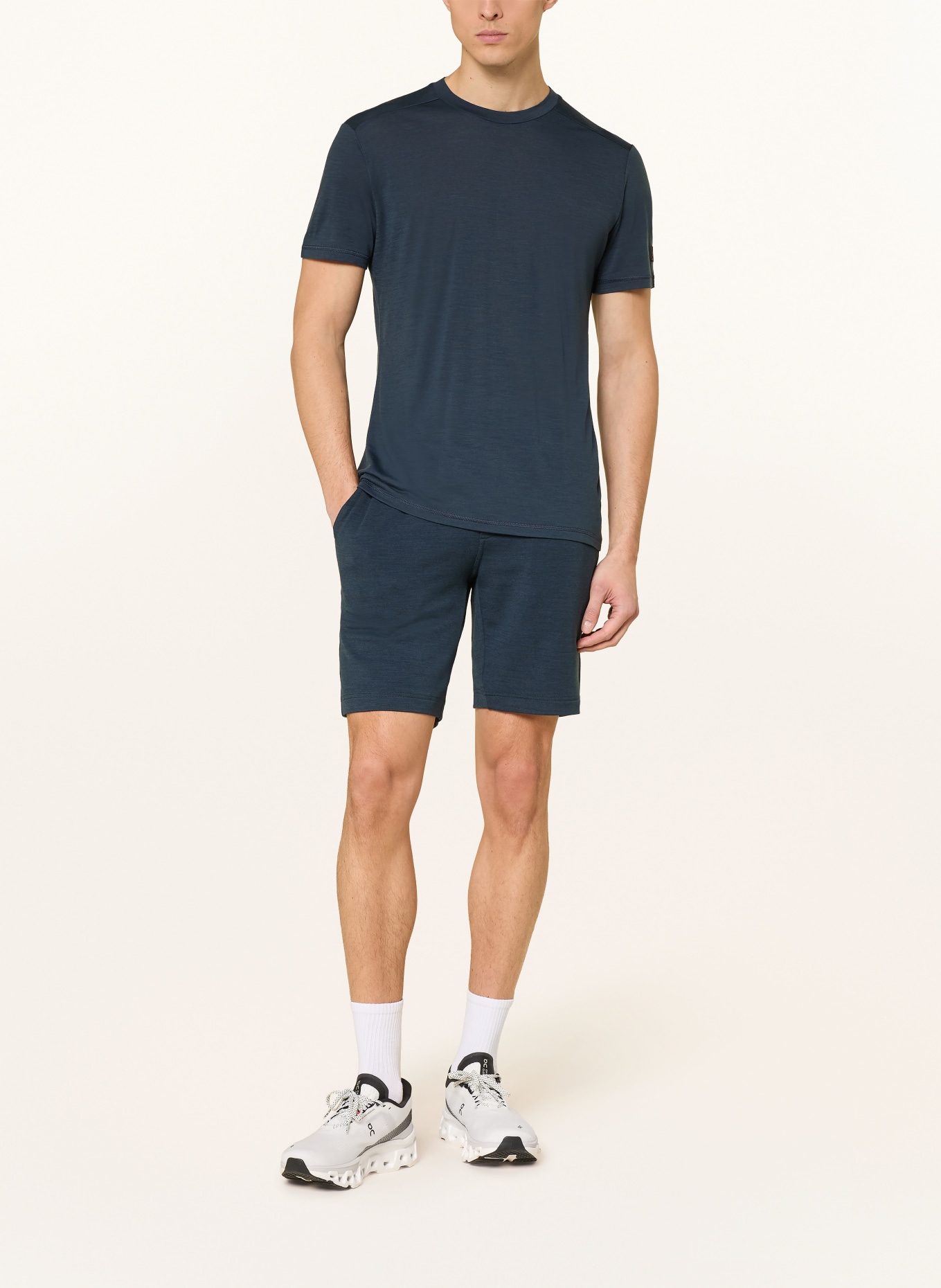 super.natural Koszulka funkcyjna ESSENTIAL z wełną merino: GRANATOWY