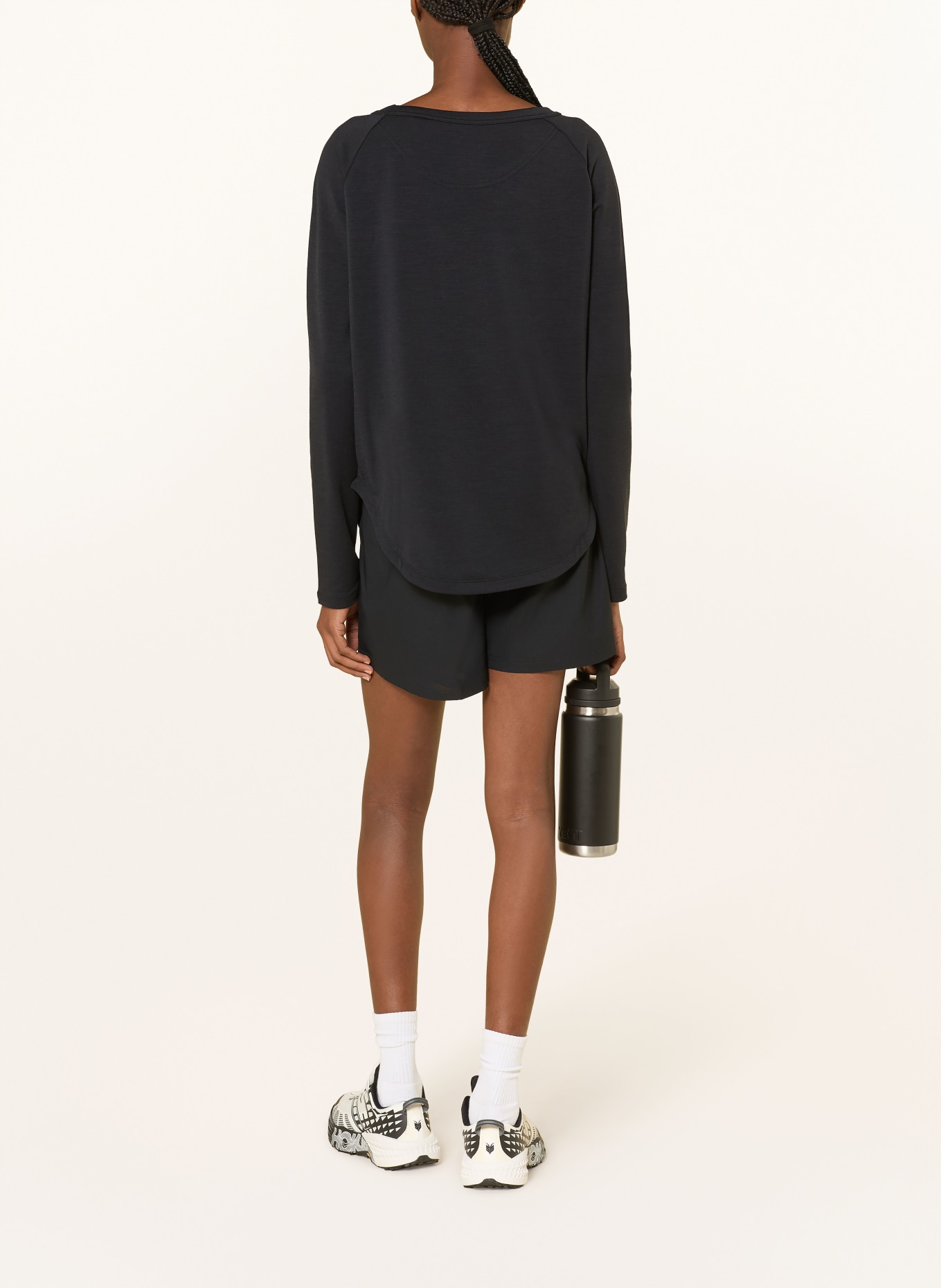 super.natural Funktionsshirt LITTLE HEARTWOOD mit Merinowolle: SCHWARZ