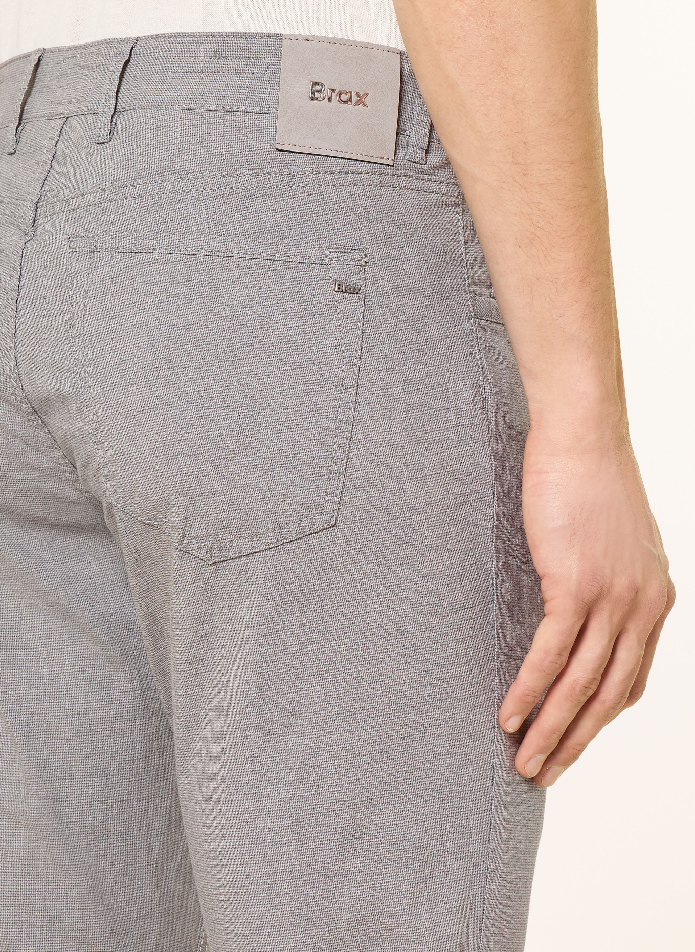 BRAX Chino CHUCK DX Modern Fit: GRIJS