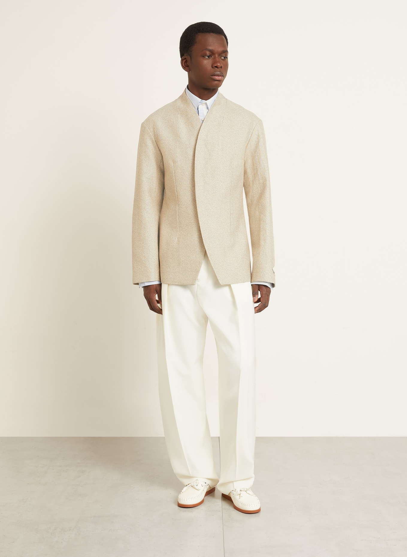 JACQUEMUS Marynarka LA VESTE BASTIDE o kroju Extra Slim Fit z lnu: BEŻOWY