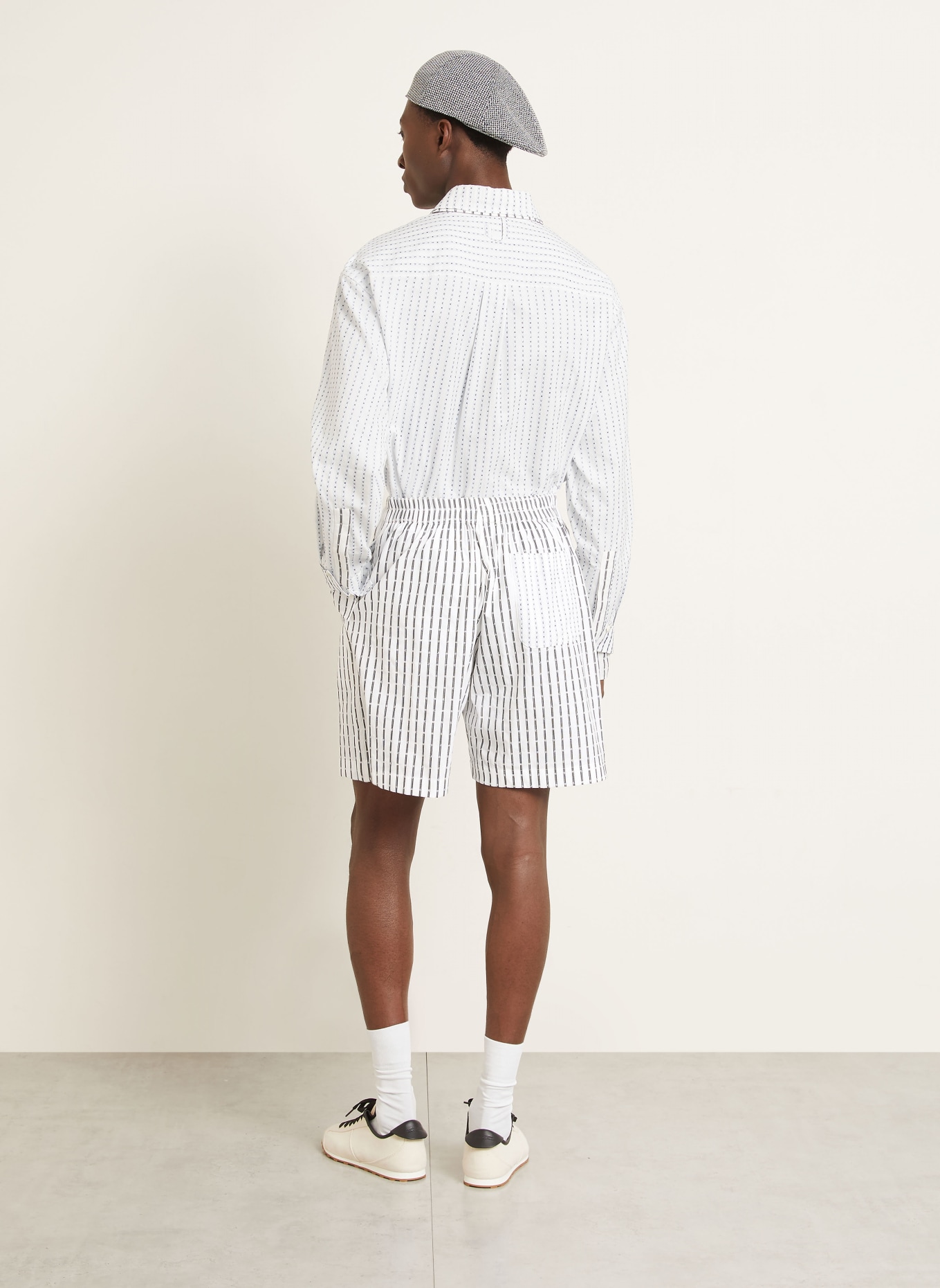 JACQUEMUS Shorts LE SHORT CALECON: WEISS / SCHWARZ