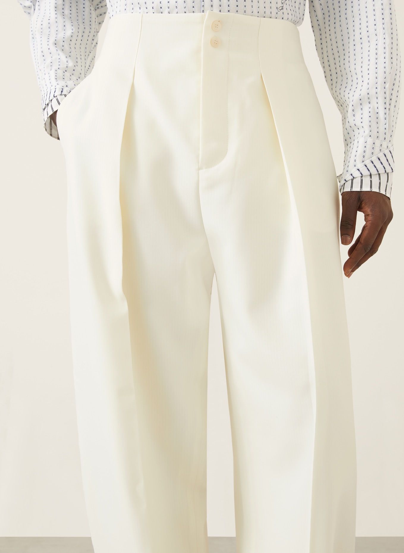 JACQUEMUS Pants LE PANTALON MOISSON Regular Fit: WHITE