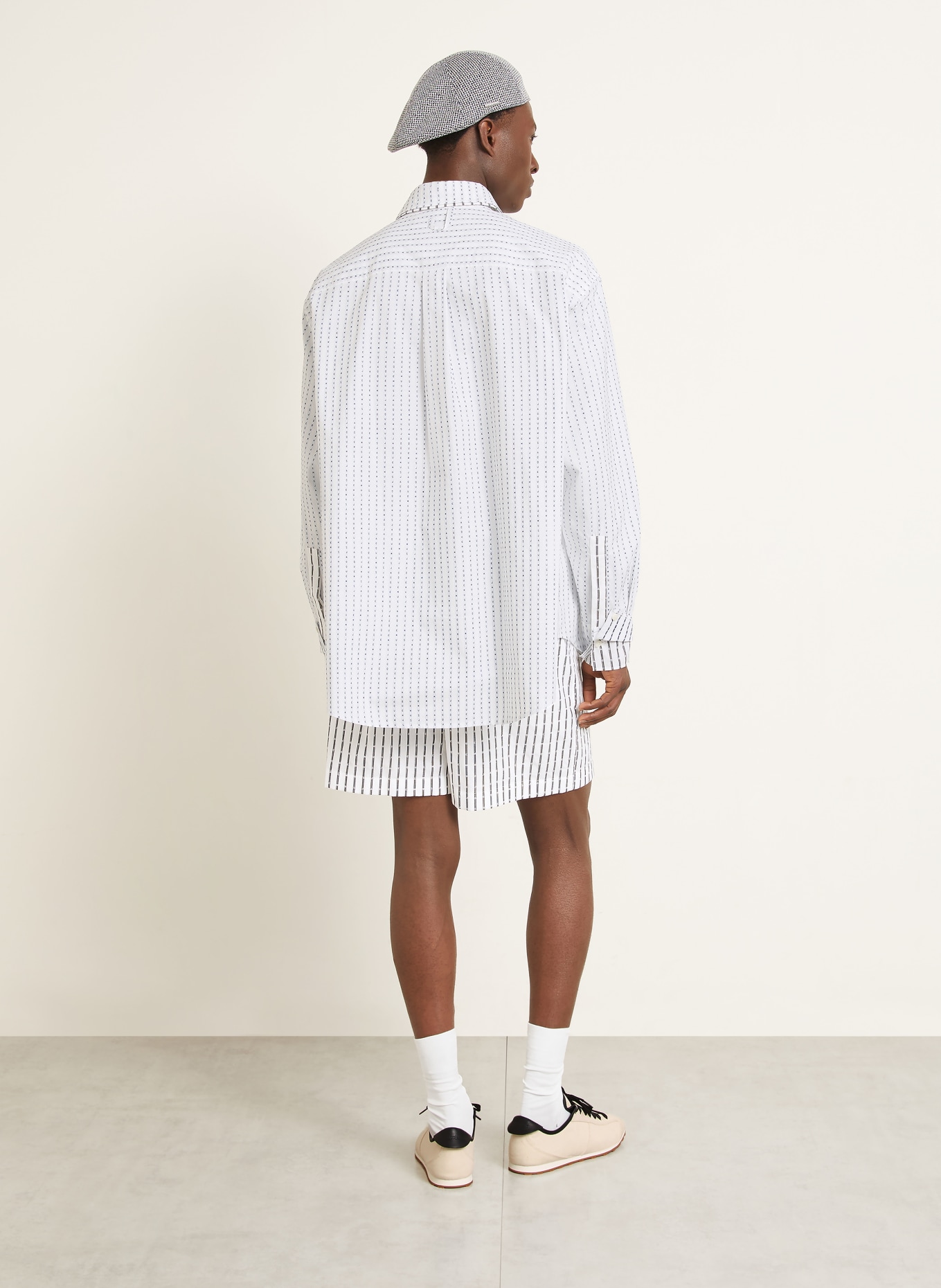 JACQUEMUS Hemd LA CHEMISE LETRO Comfort Fit: WEISS / HELLBLAU / DUNKELBLAU