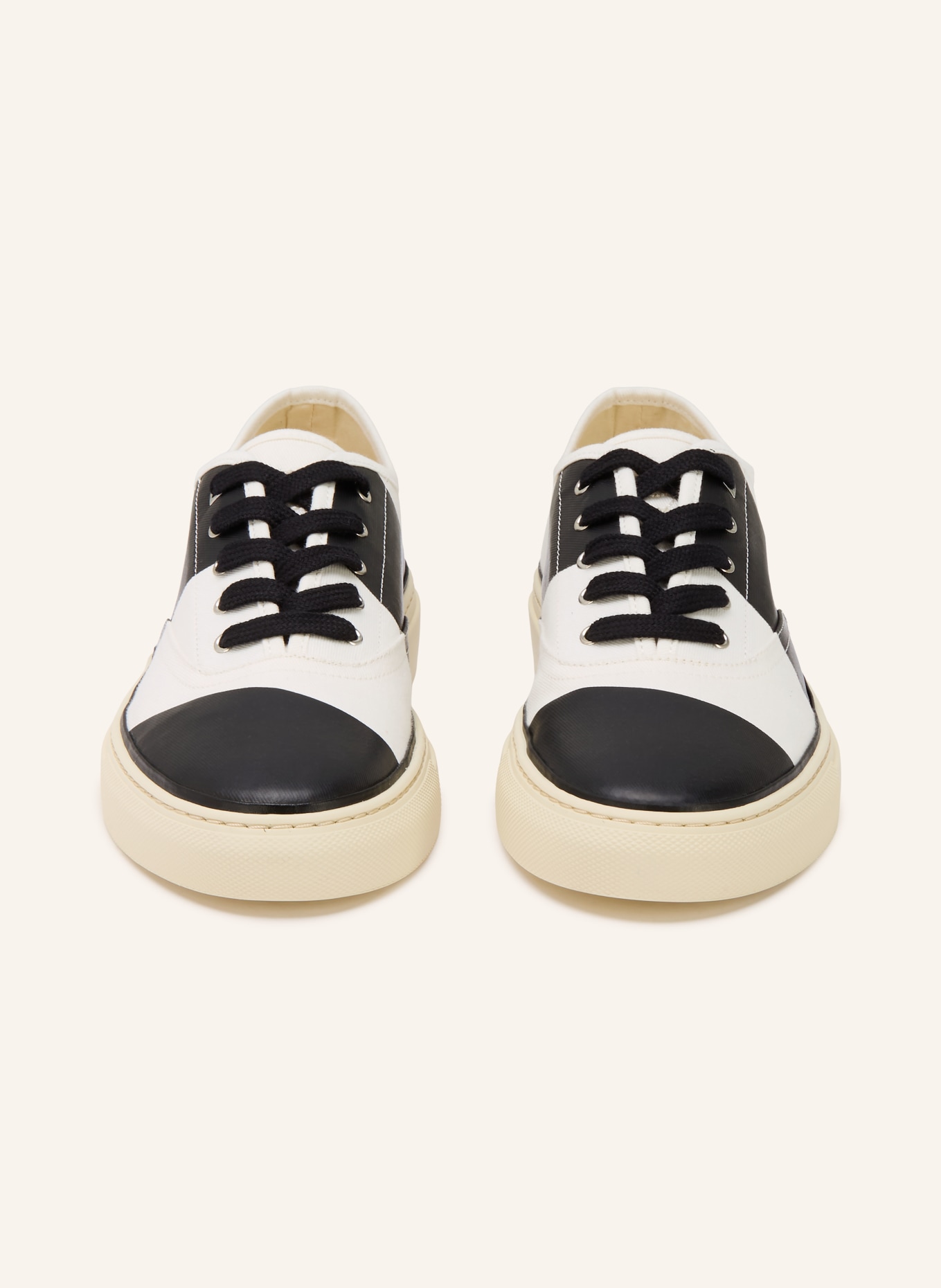 JACQUEMUS LES FEFE Sneakers: BLACK / WHITE