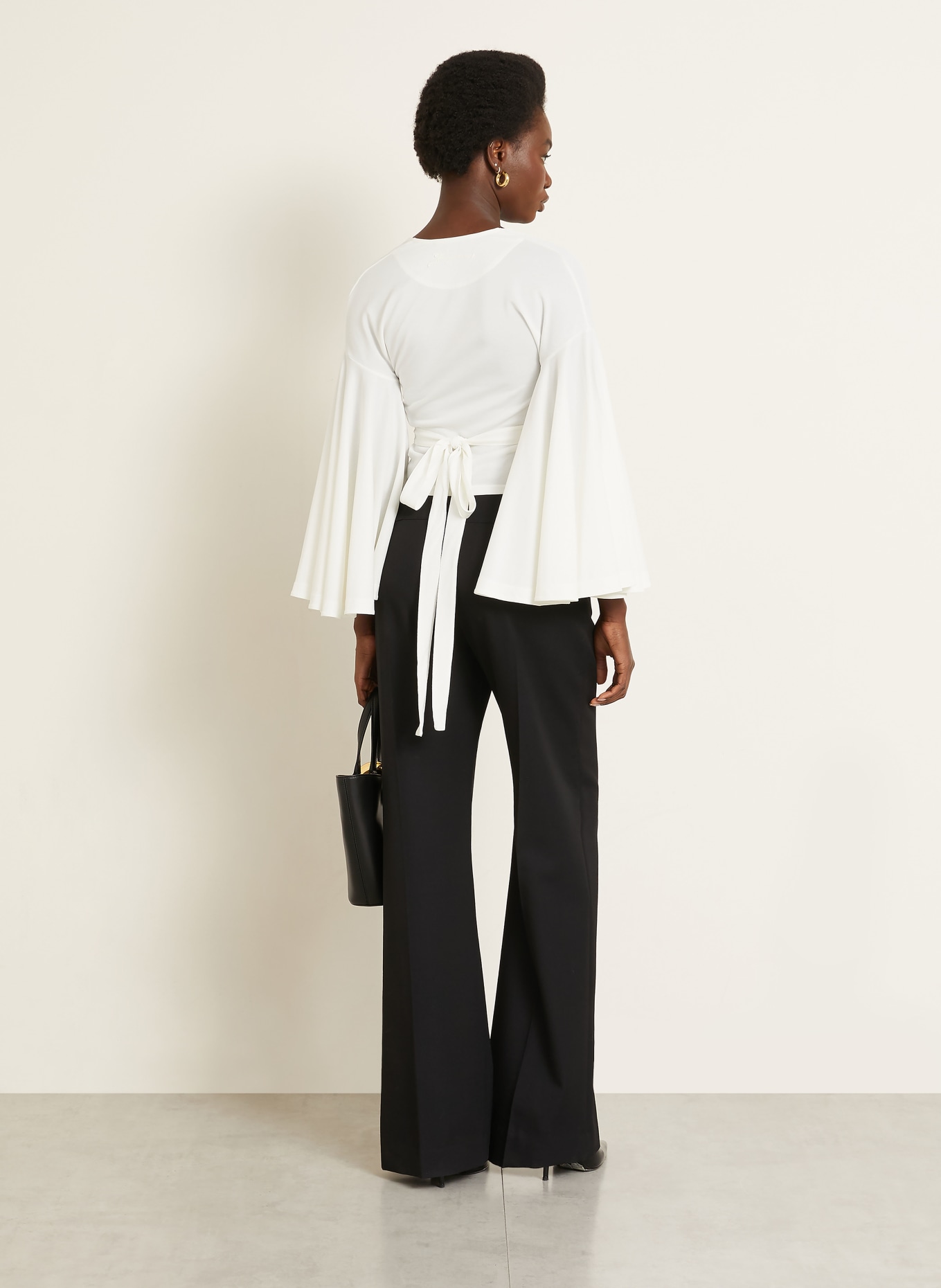 JACQUEMUS Wickelbluse LE CACHE COEUR VENTADOU mit 3/4-Arm: ECRU