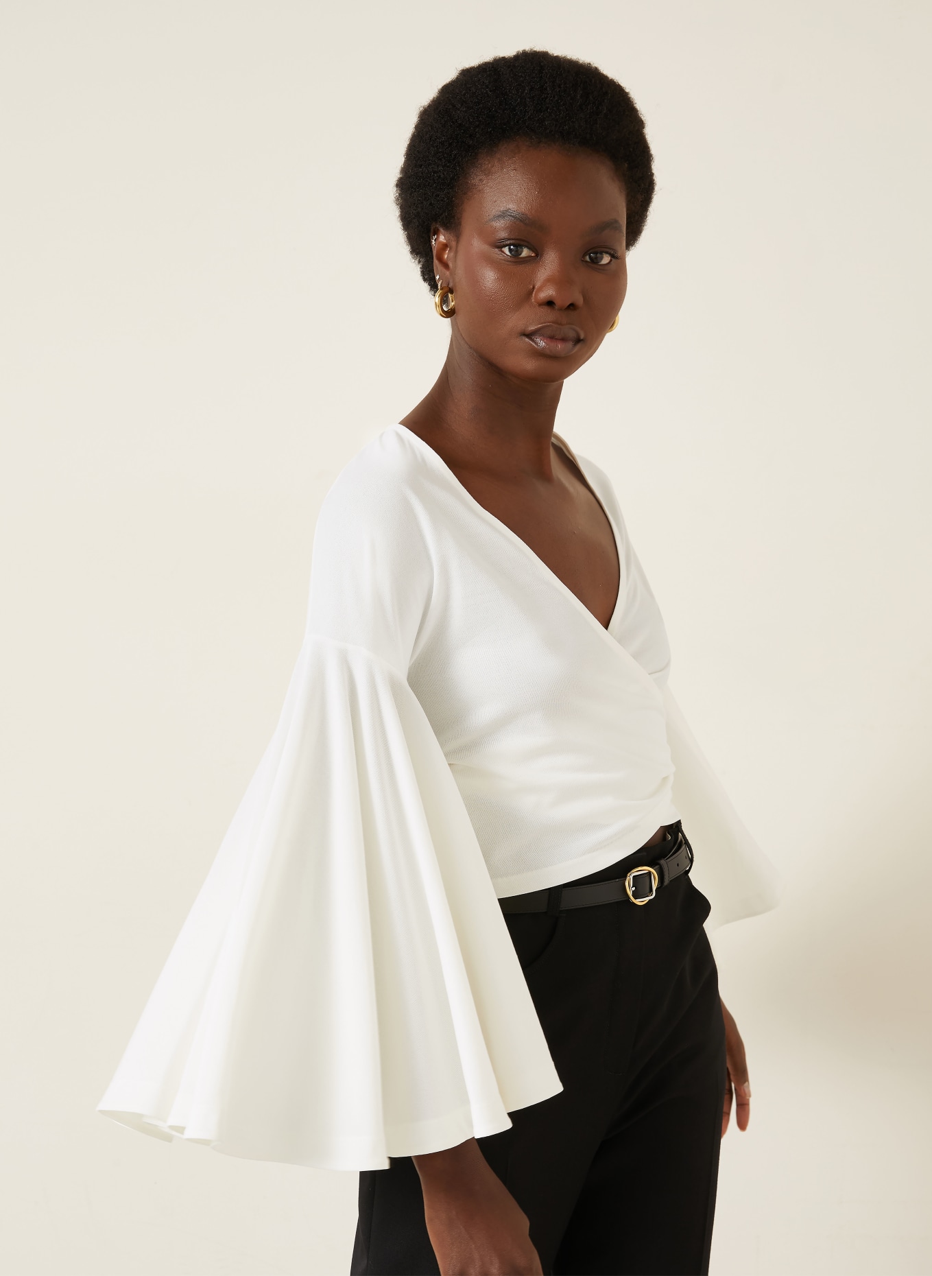 JACQUEMUS Wickelbluse LE CACHE COEUR VENTADOU mit 3/4-Arm: ECRU