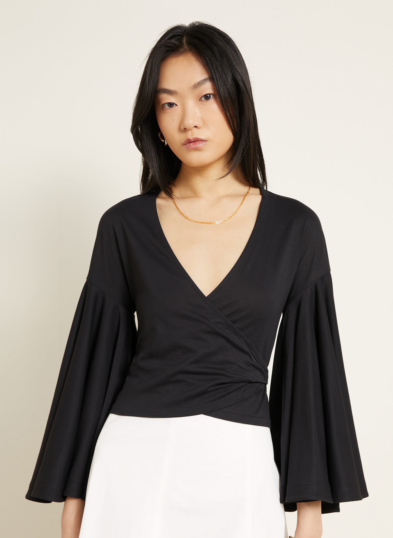 JACQUEMUS Bluzka kopertowa LE CACHE COEUR VENTADOU z rękawami 3/4: CZARNY