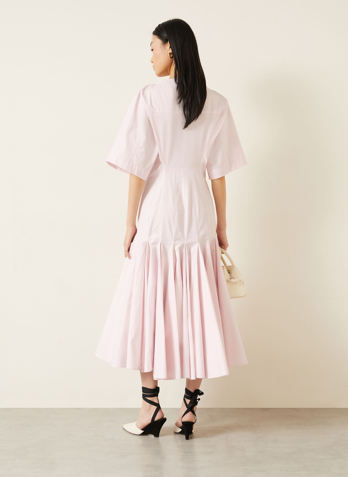 JACQUEMUS Kleid LA ROBE MOISSON: HELLROSA