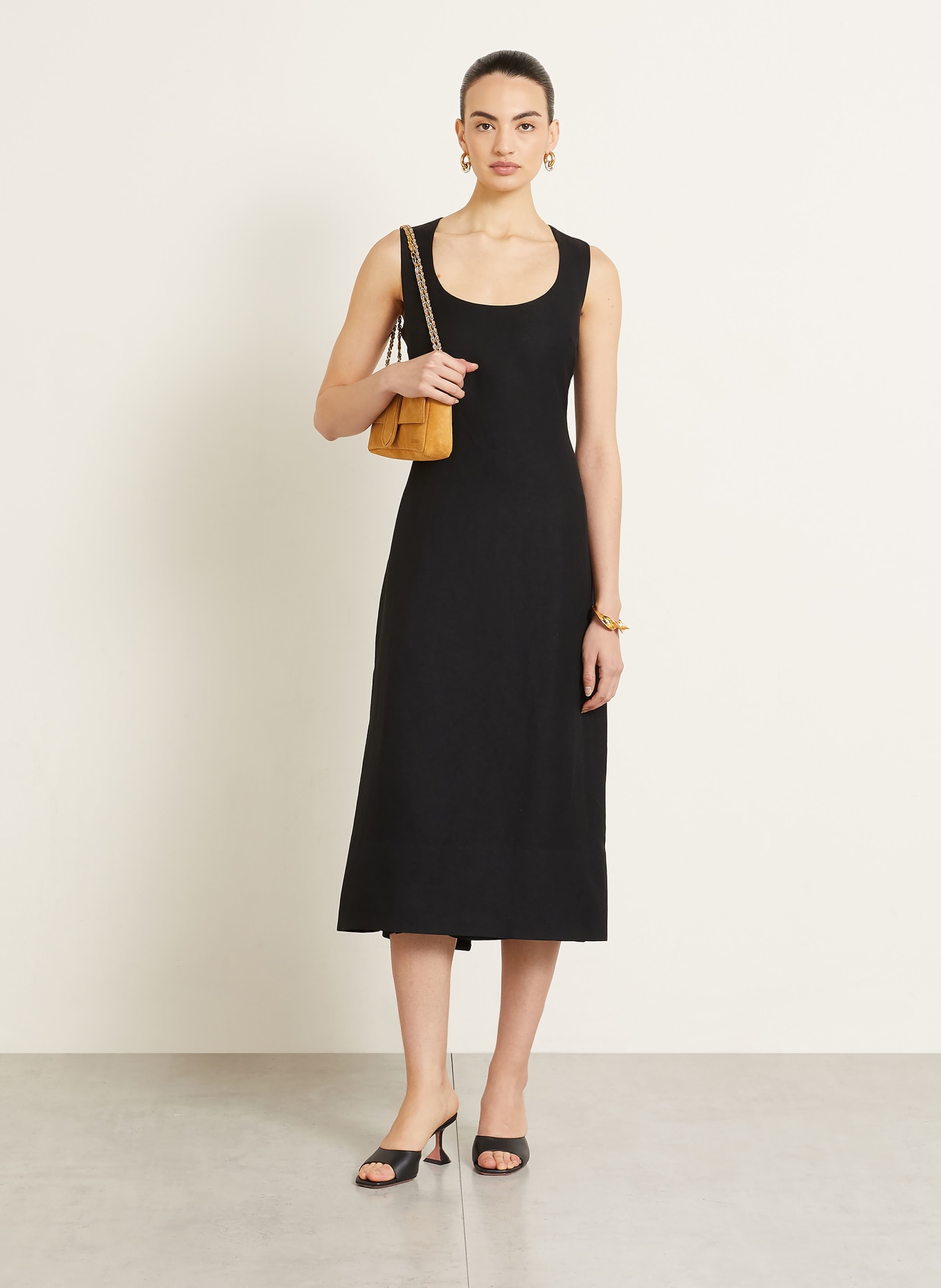 JACQUEMUS Robe de soirée LA ROBE TABLIER en lin: NOIR