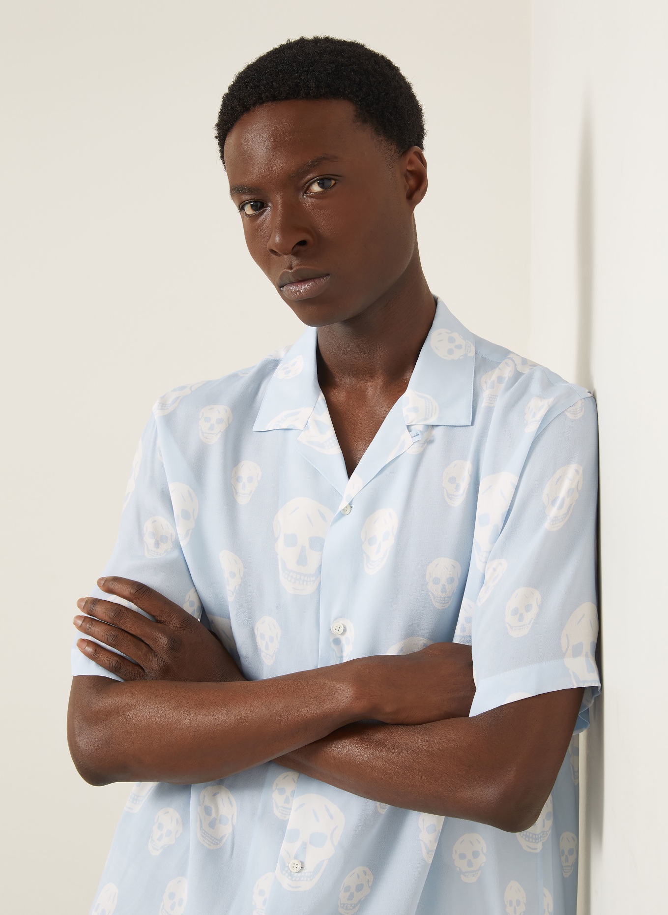 McQUEEN Resorthemd Comfort Fit: HELLBLAU / WEISS