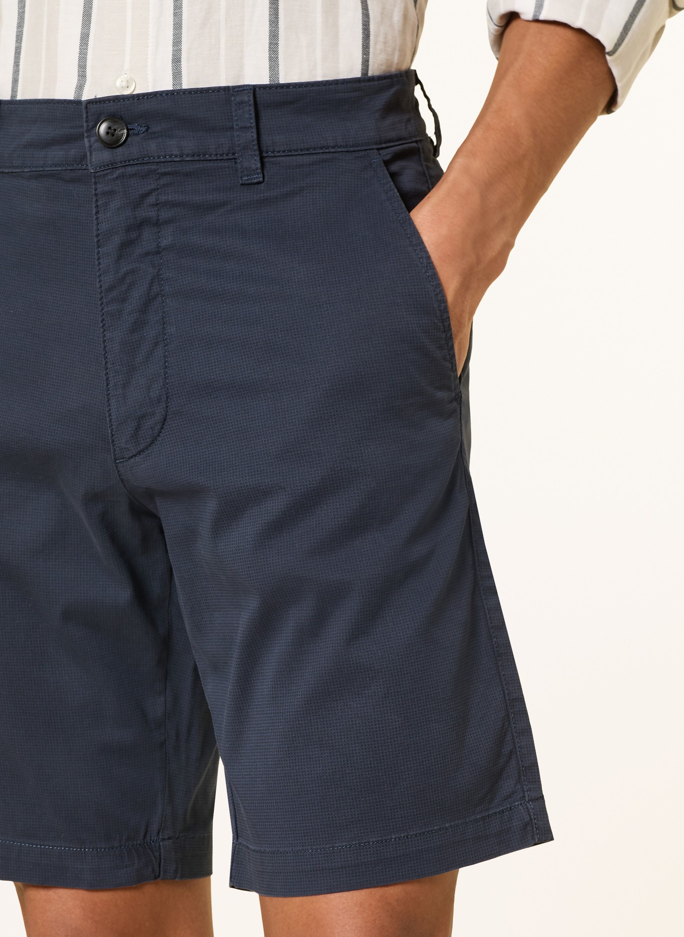 BOSS Chinoshorts Slim Fit: DUNKELBLAU