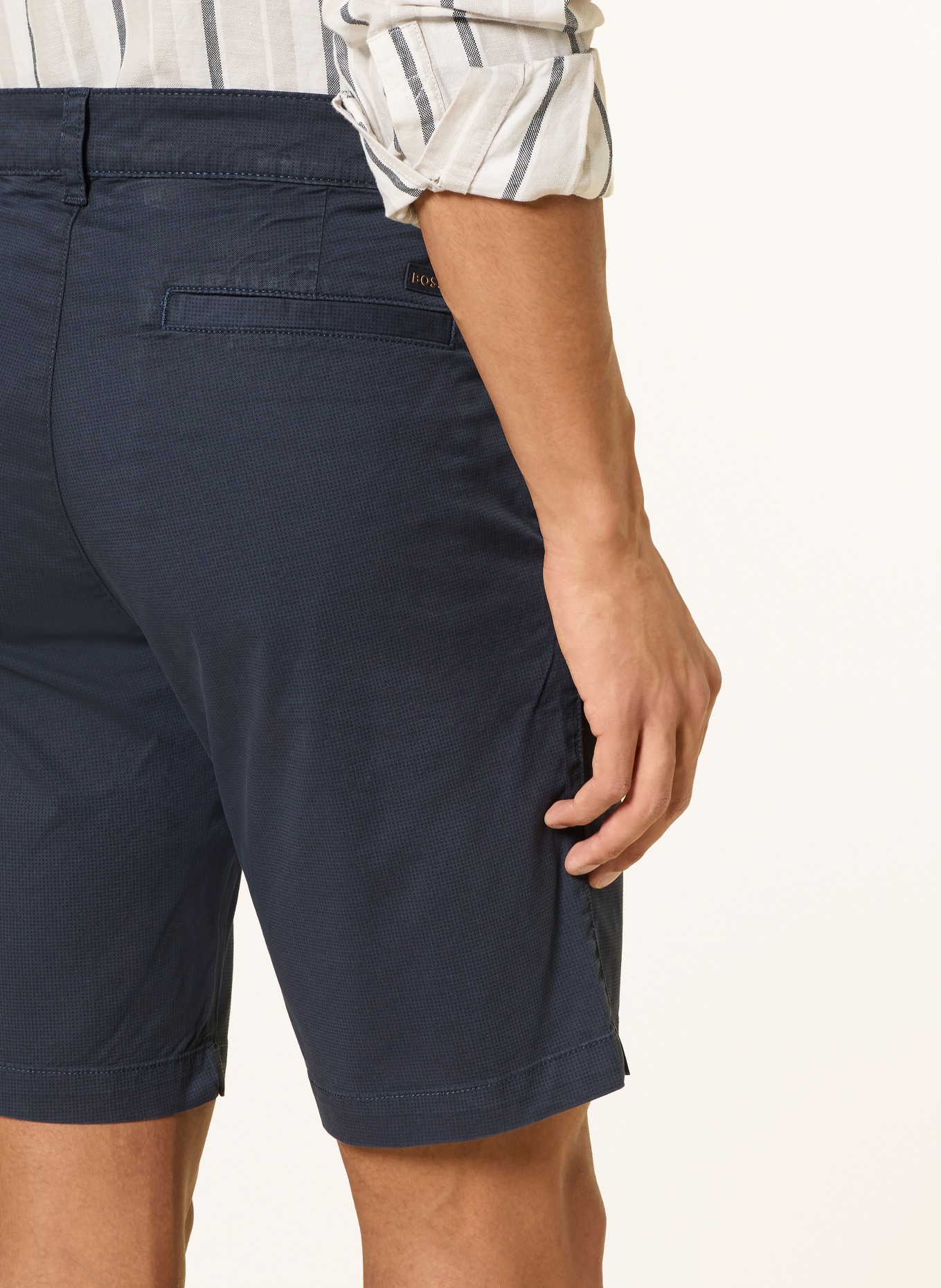 BOSS Chinoshorts Slim Fit: DUNKELBLAU