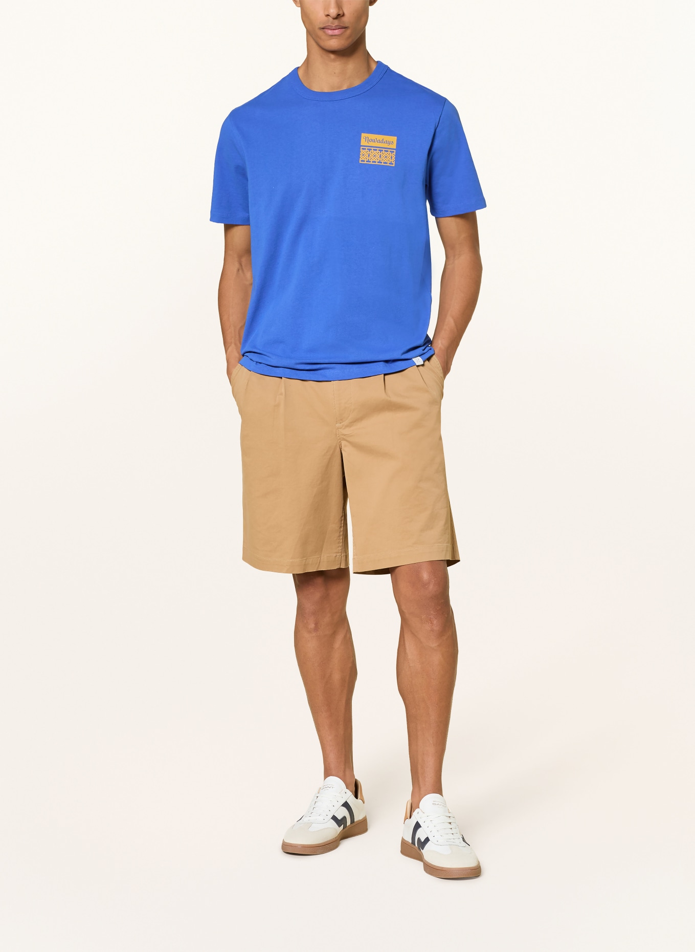 NOWADAYS T-Shirt: BLAU / COGNAC