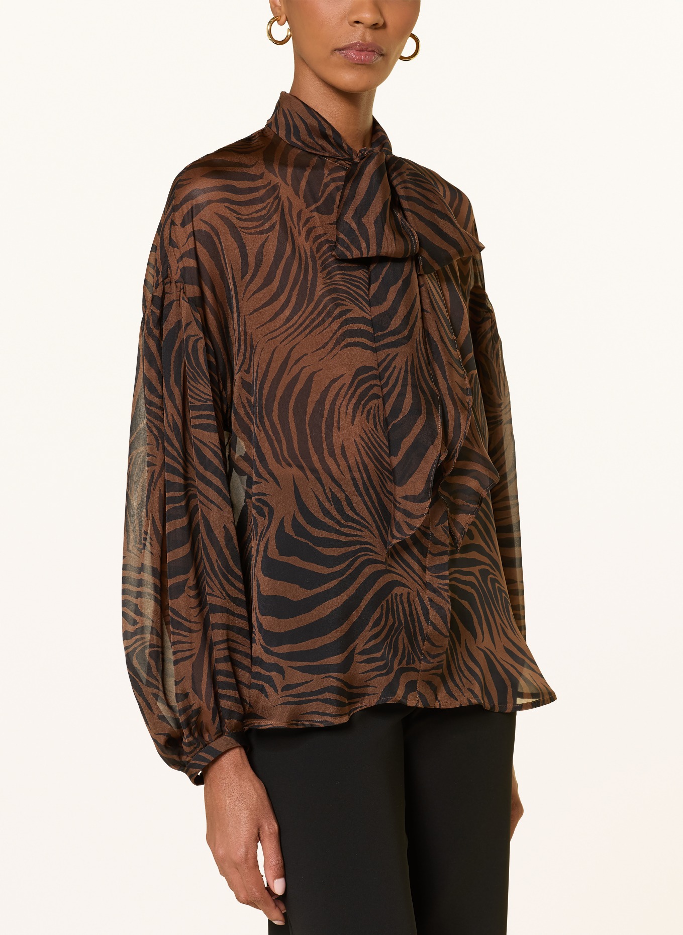 Max Mara STUDIO Chemisier à col lavallière BALLATA: MARRON / NOIR