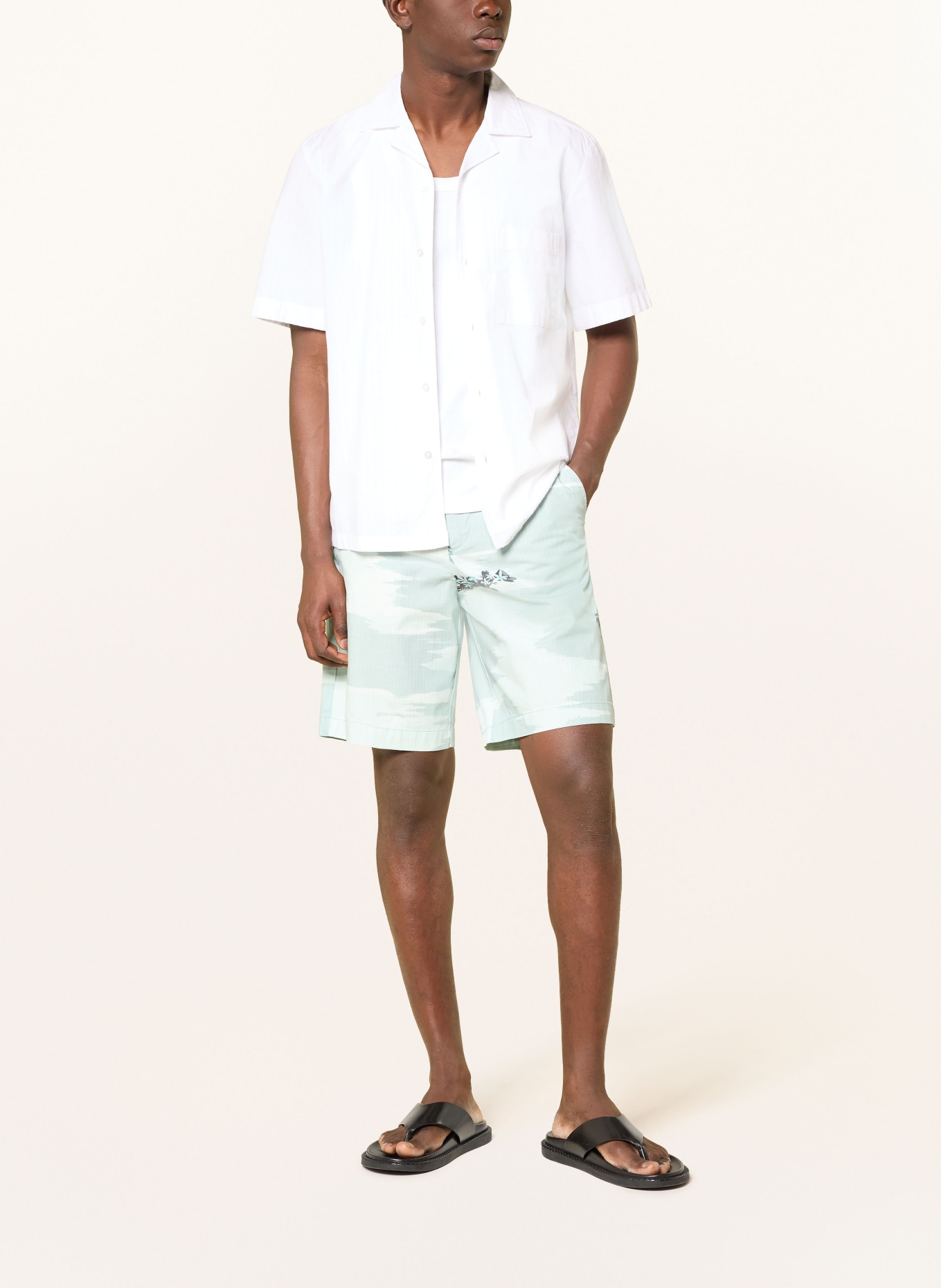 BOSS Straight-fit chino shorts: MINT / WHITE / BLACK