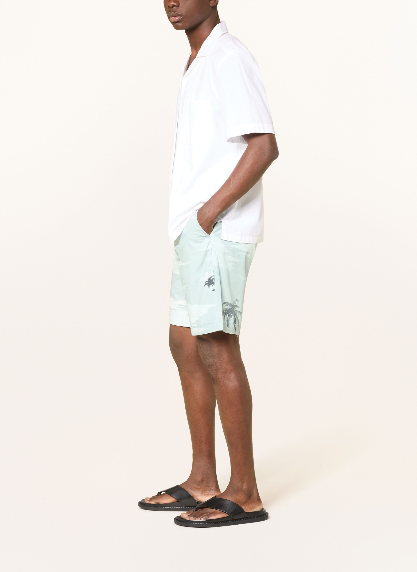 BOSS Straight-fit chino shorts: MINT / WHITE / BLACK